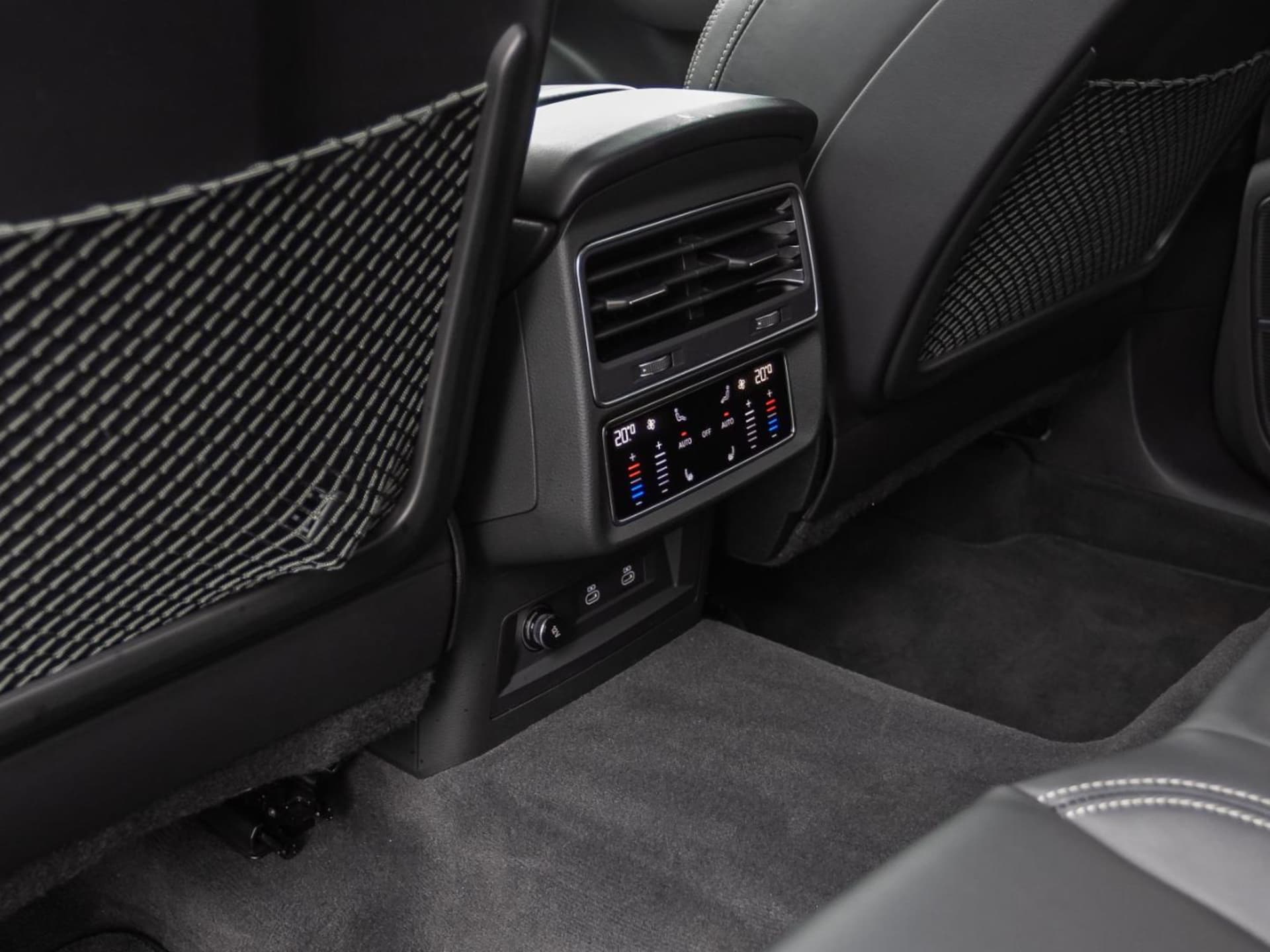 Audi SQ8 SUV