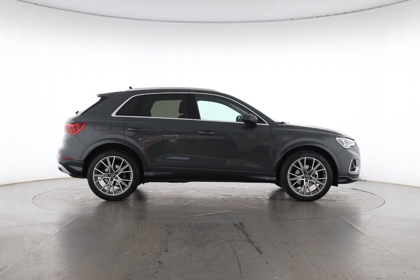 Bild über Audi Q3 TFSI 110 kW S tronic - für weitere Informationen kontaktieren Sie den Audi Partner