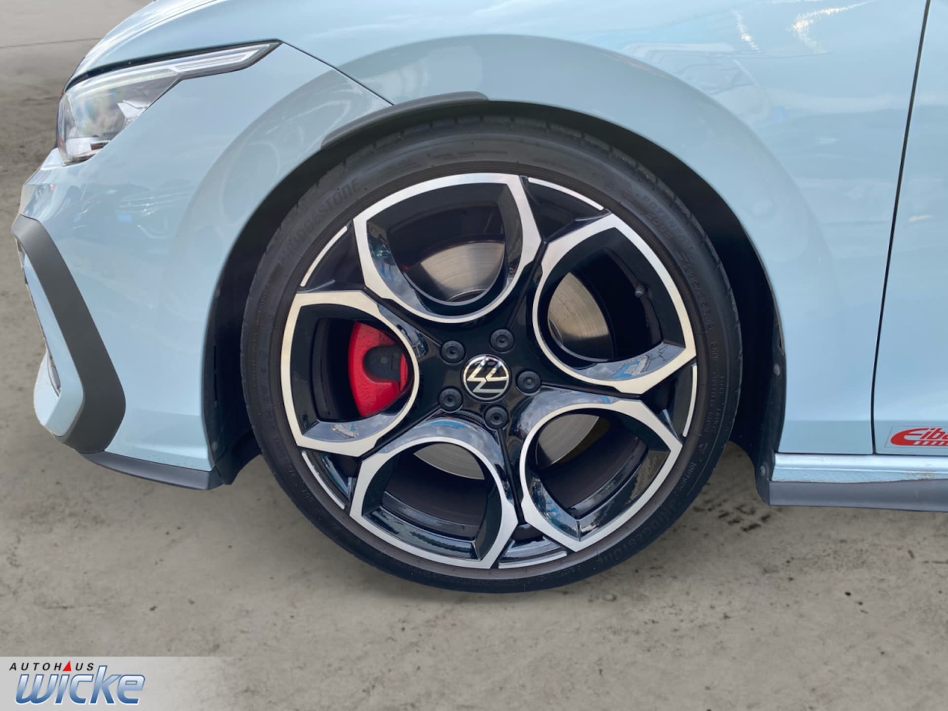 Volkswagen Golf GTI