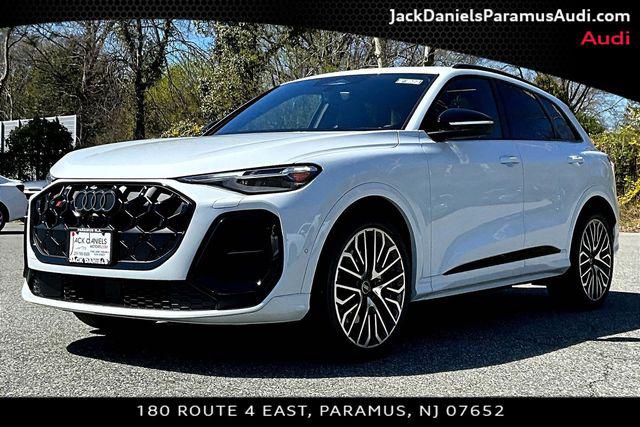 2026 Audi SQ5 Premium Plus quattro's photo