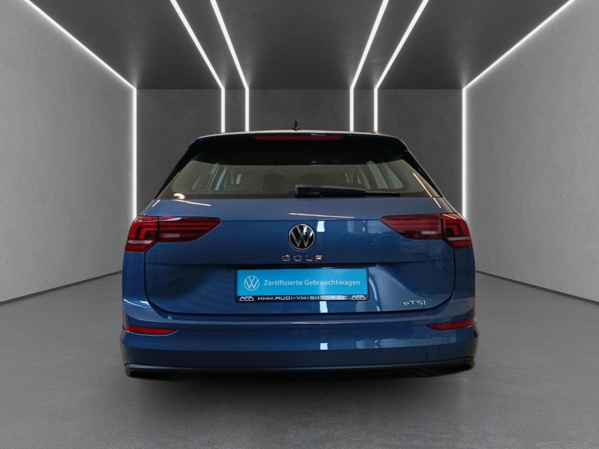 Volkswagen Golf Variant Life