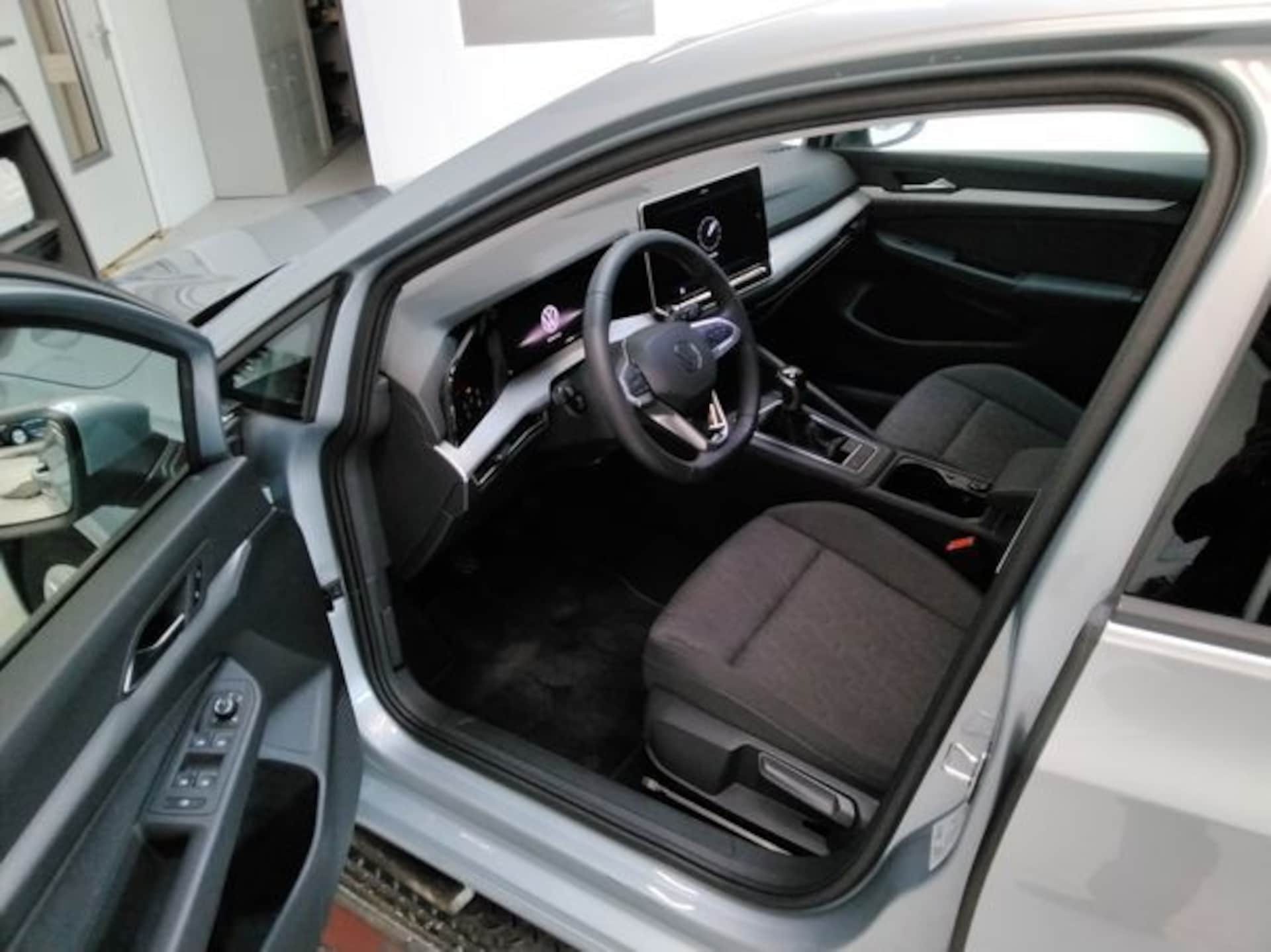 Volkswagen Golf Life