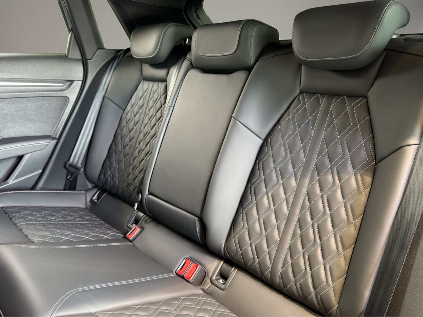 Bild über Audi A3 allstreet 35 TDI S tronic - für weitere Informationen kontaktieren Sie den Audi Partner