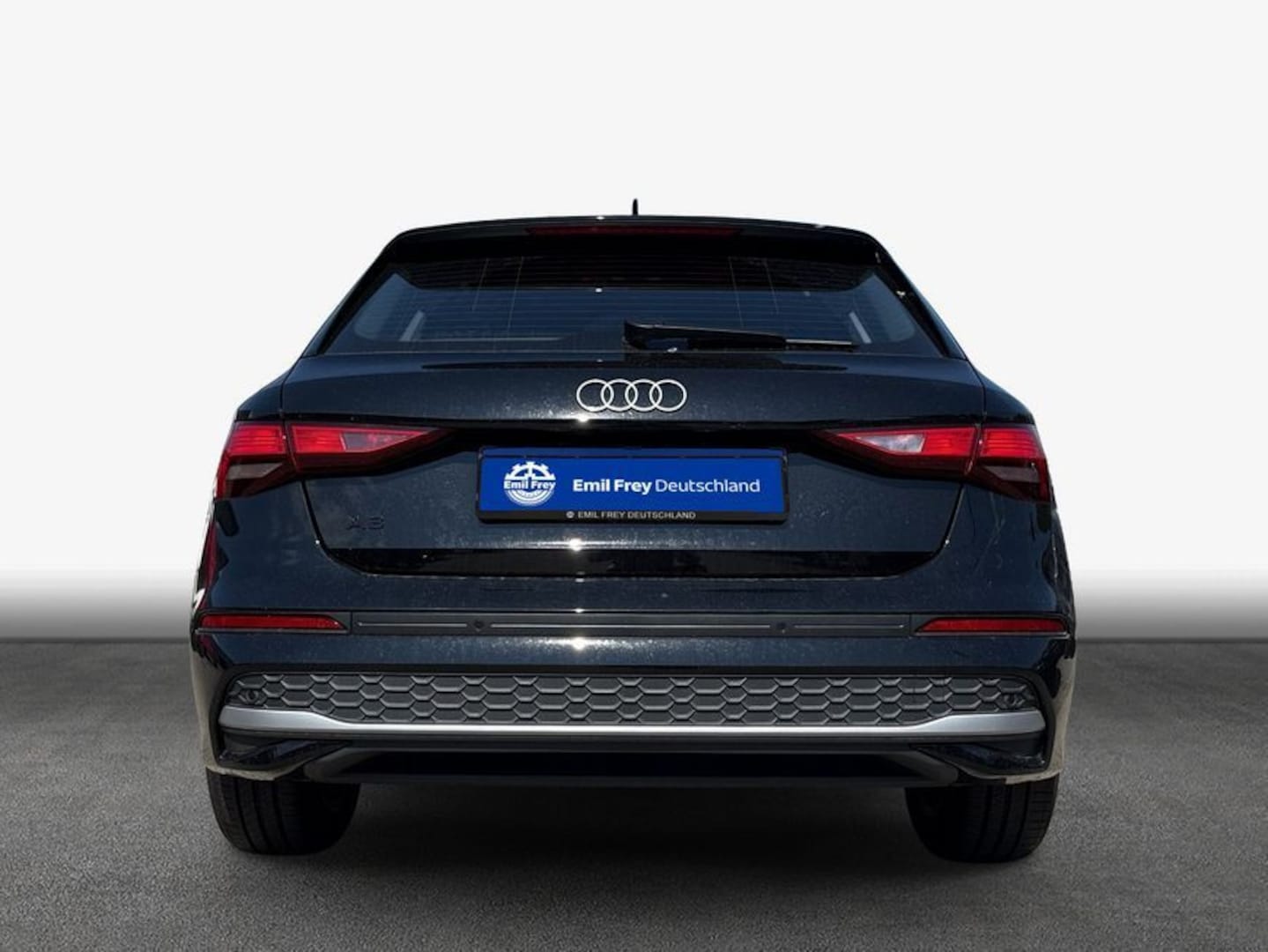 Bild über Audi A3 Sportback 30 TFSI S tronic - für weitere Informationen kontaktieren Sie den Audi Partner