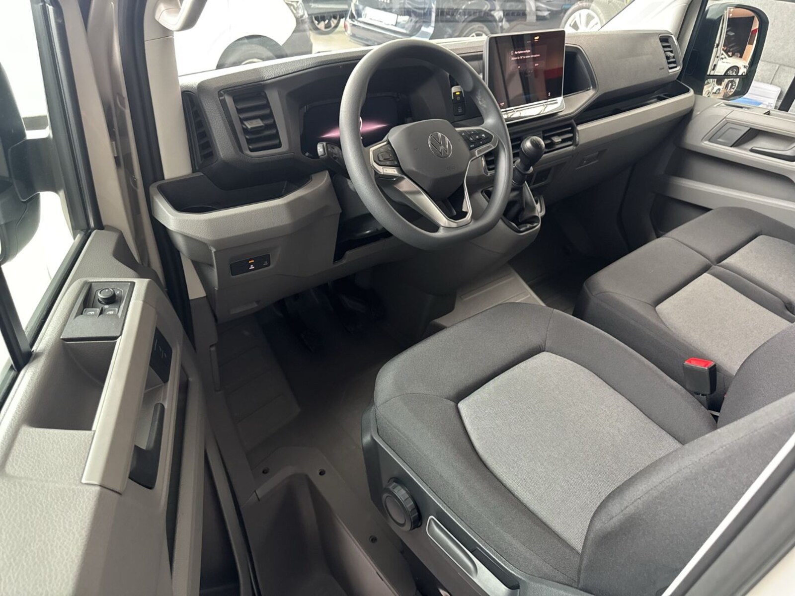 Volkswagen Crafter Kasten mittlerer Radstand – Bild 16
