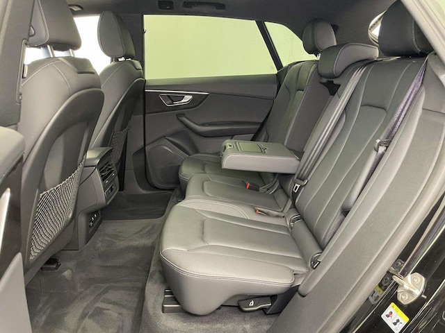 2025 Audi Q8 Premium - Photo 19