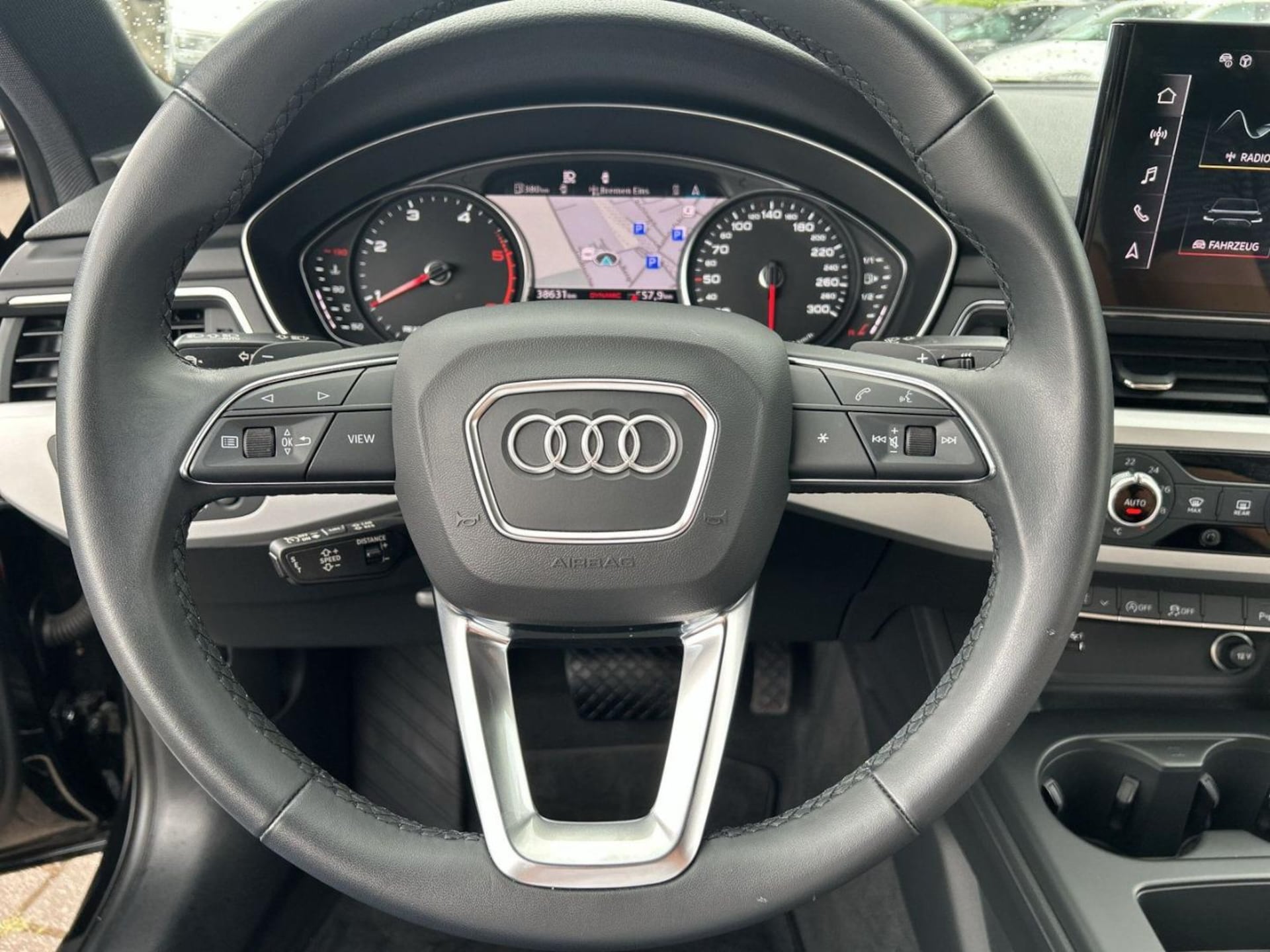 Audi A4 Limousine S line