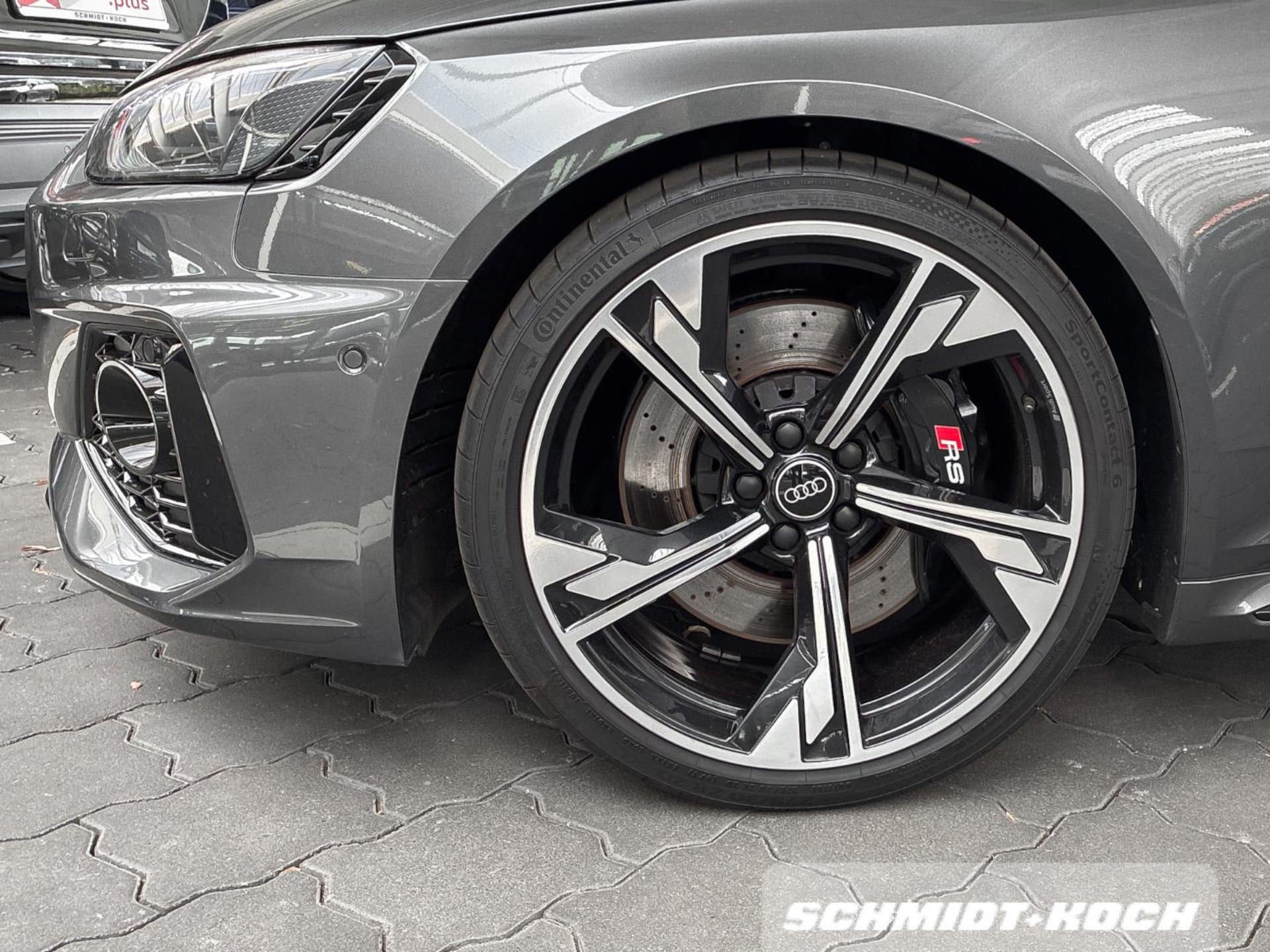Audi RS 4 Avant