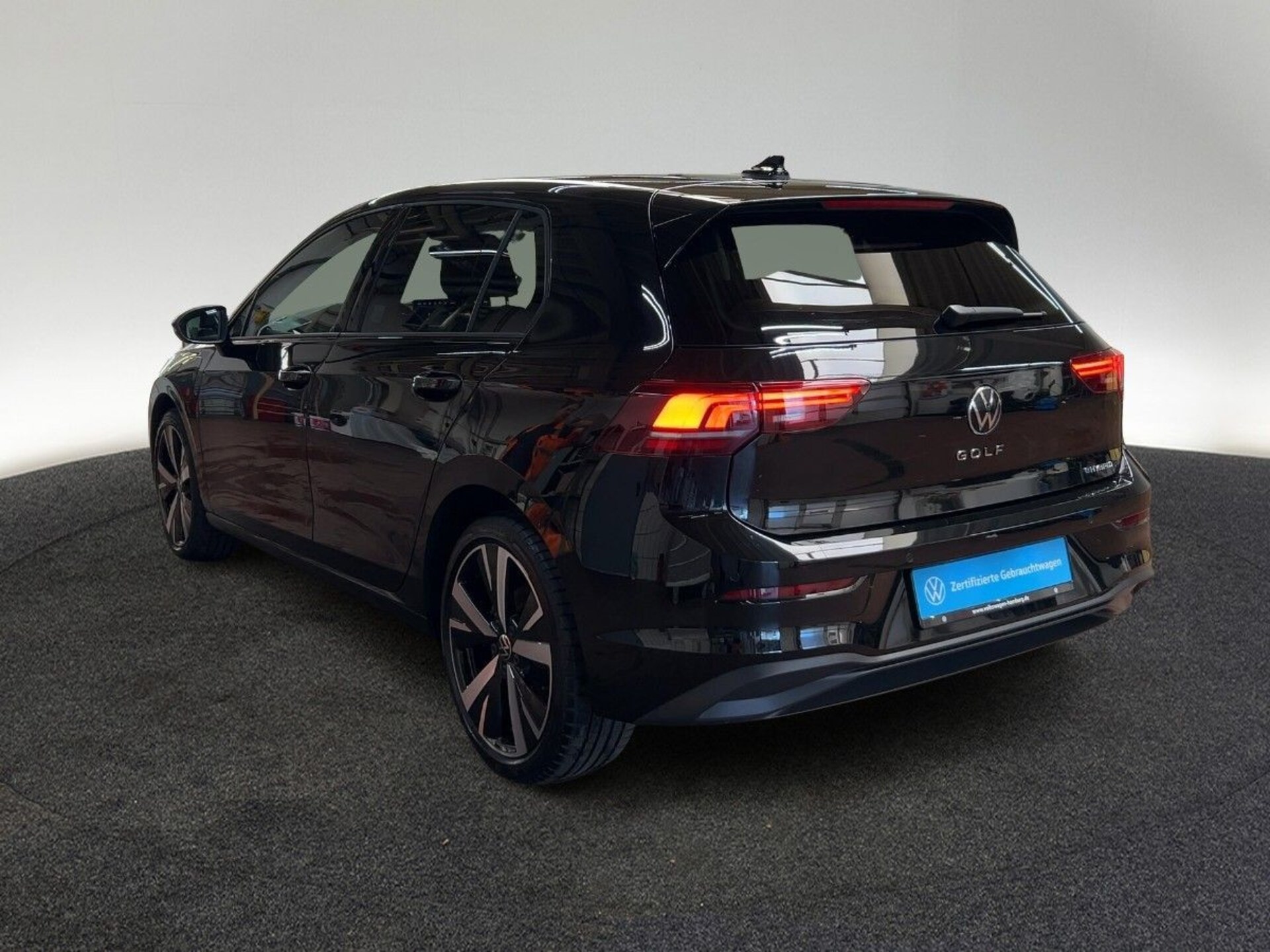 Volkswagen Golf Life