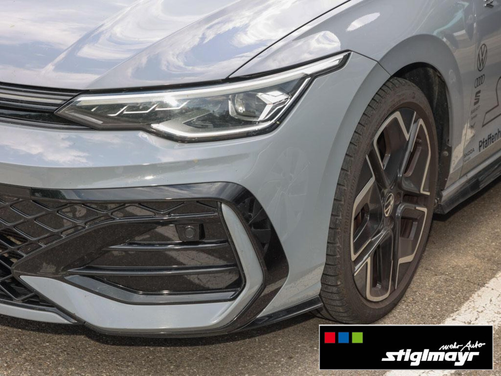Volkswagen Golf R-Line