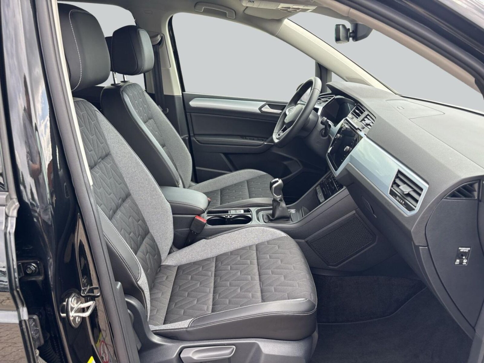 Volkswagen Touran – Bild 12
