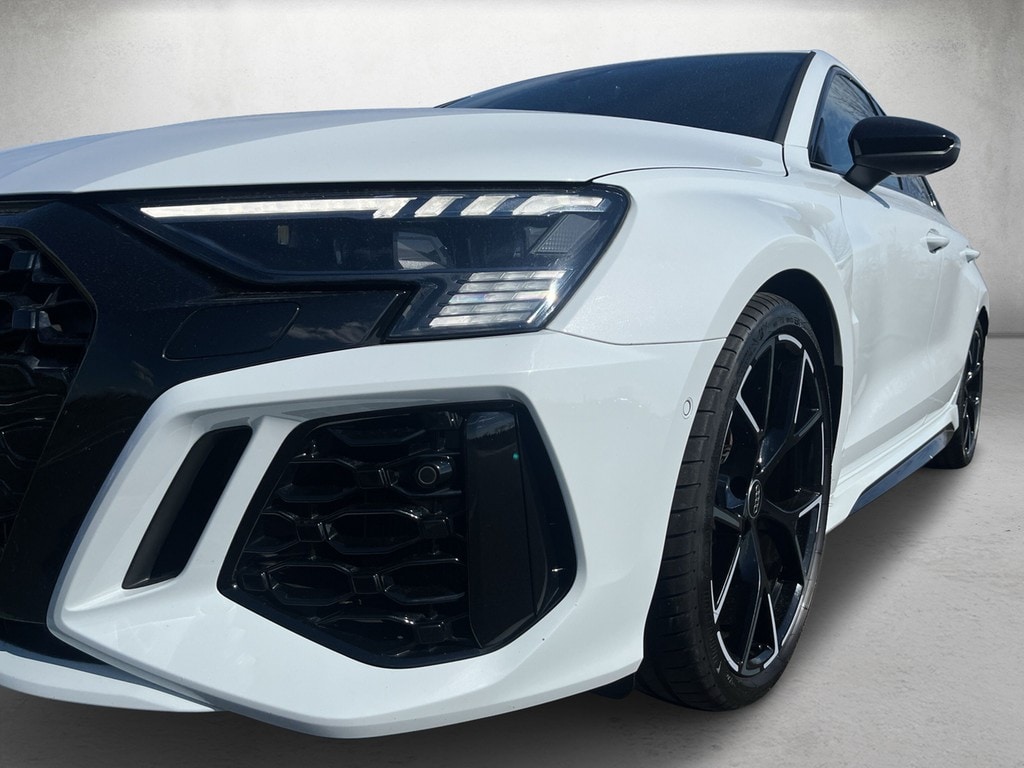 Image about Audi RS 3 Limousine TFSI quattro S tronic