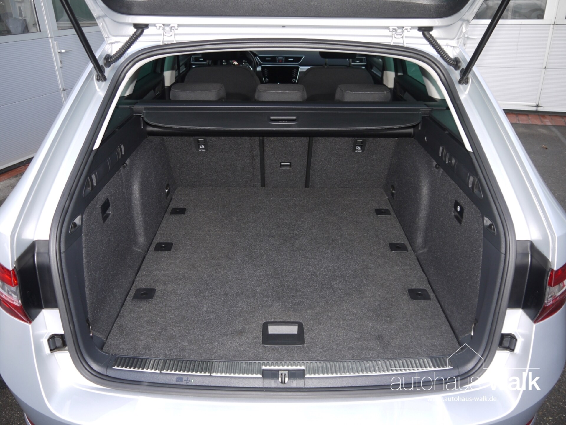 Skoda Superb Combi Ambition