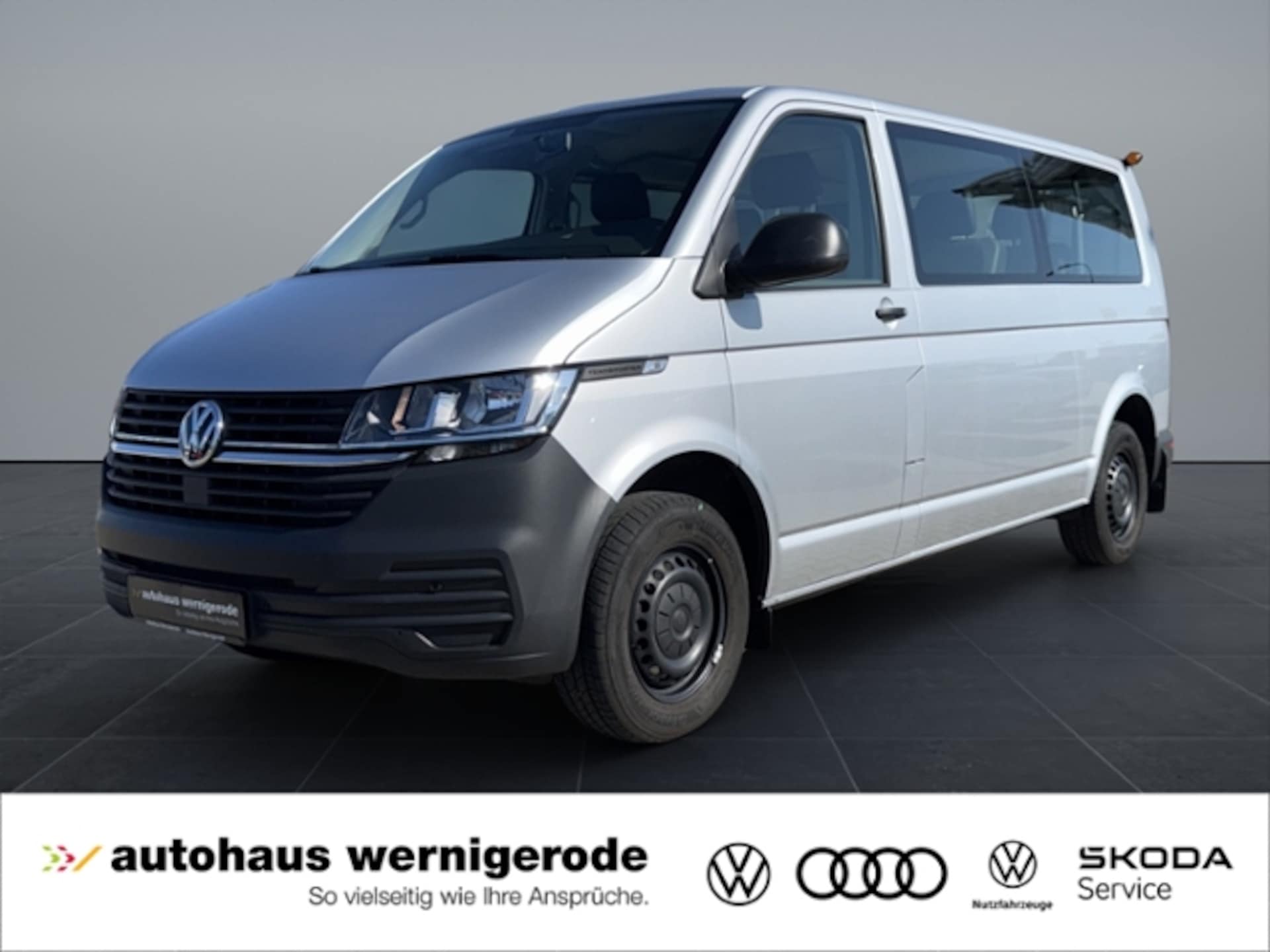 Volkswagen T6.1 Transporter Kombi langer Radstand