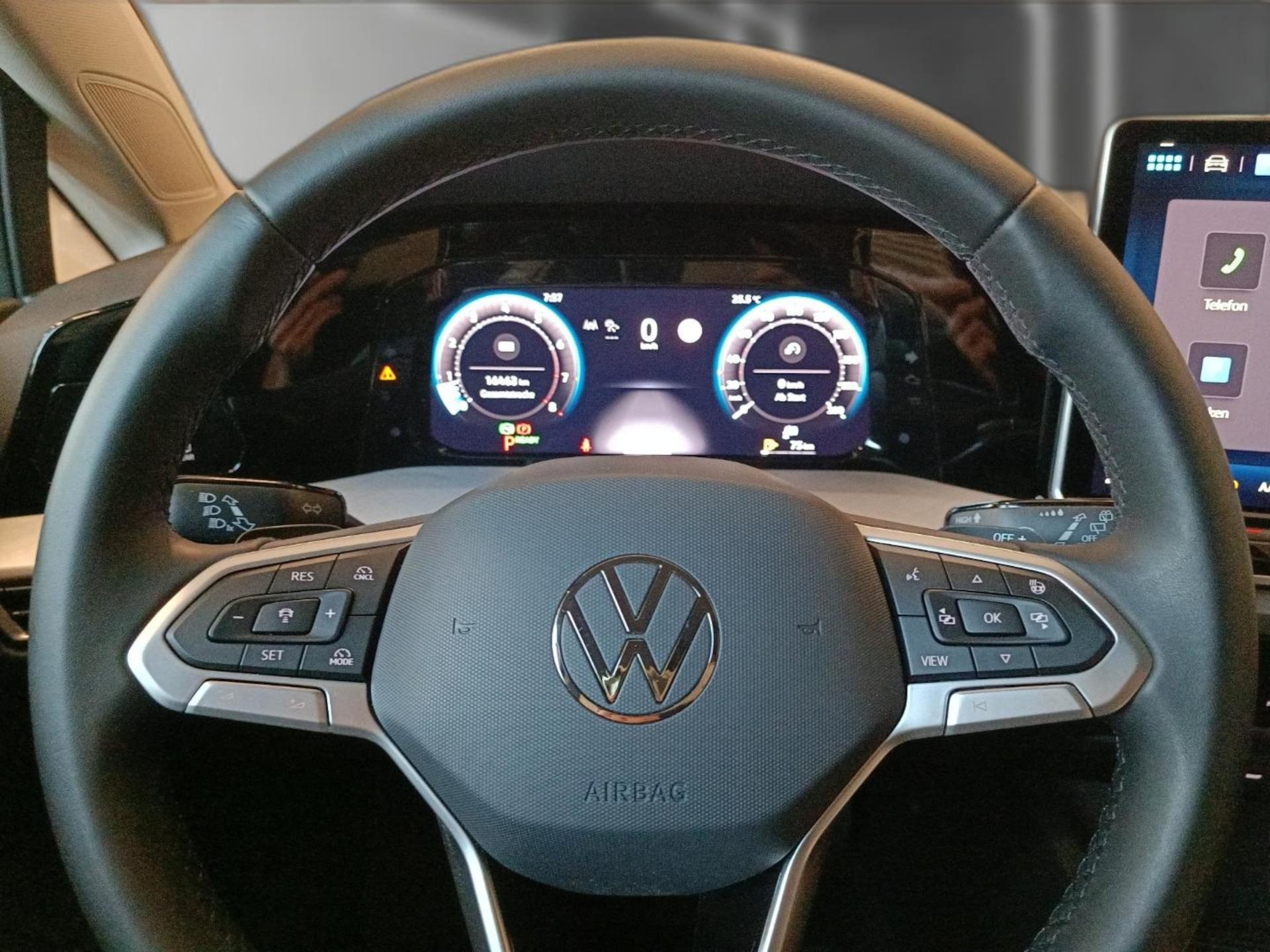 Volkswagen Golf Variant Life