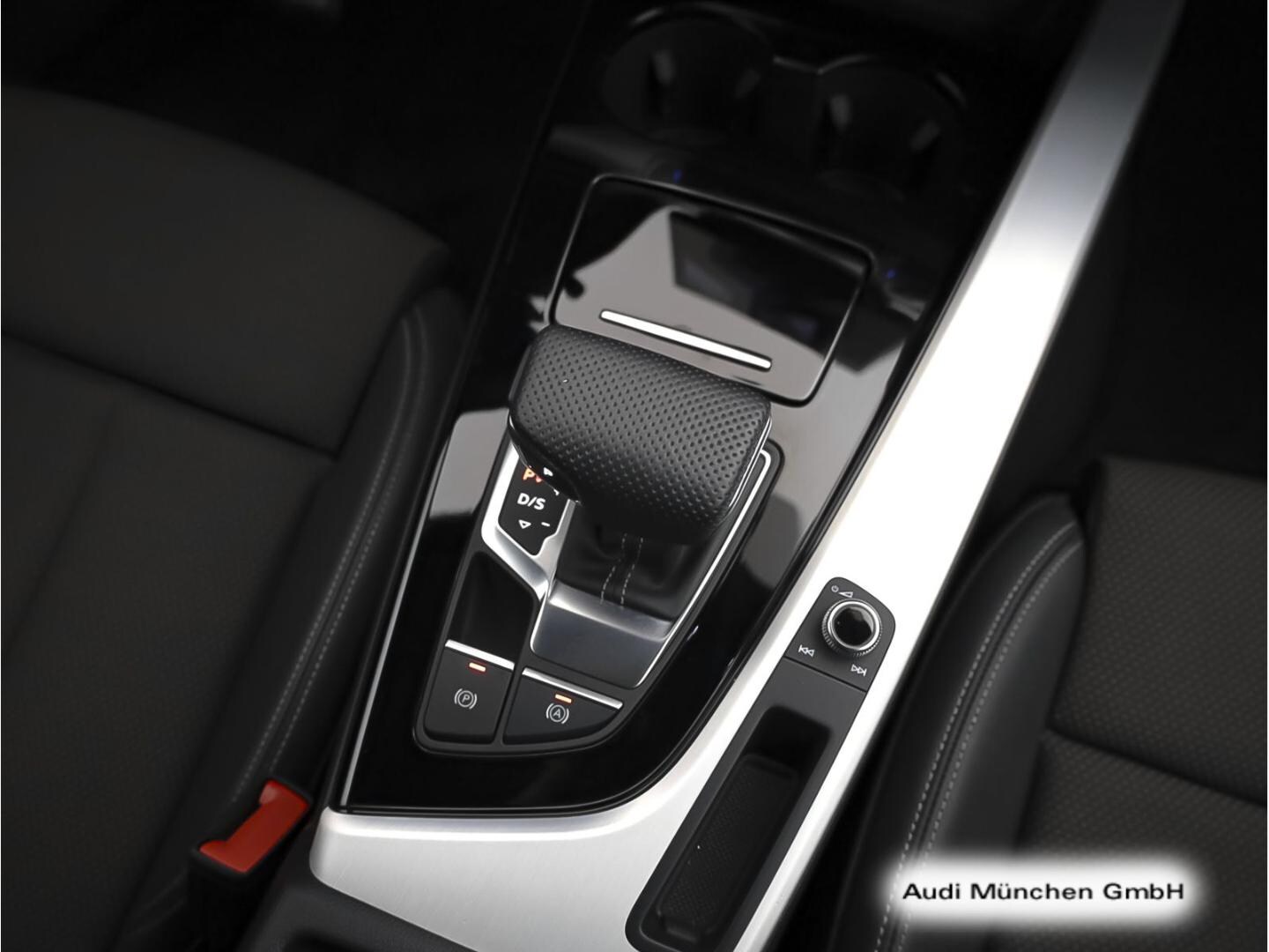 Bild über Audi A4 Avant S line 40 TFSI quattro S tronic - für weitere Informationen kontaktieren Sie den Audi Partner