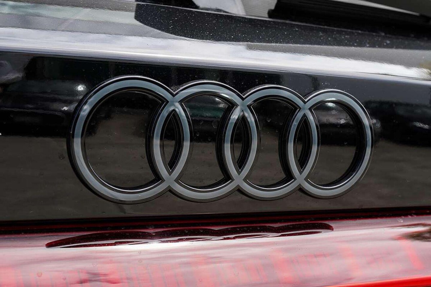 Image about Audi A5 Avant TFSI e e-hybrid quattro 270 kW S tronic