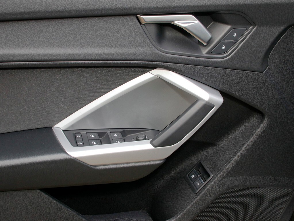 Image about Audi Q3 Sportback TFSI e S line 45 TFSI e S tronic