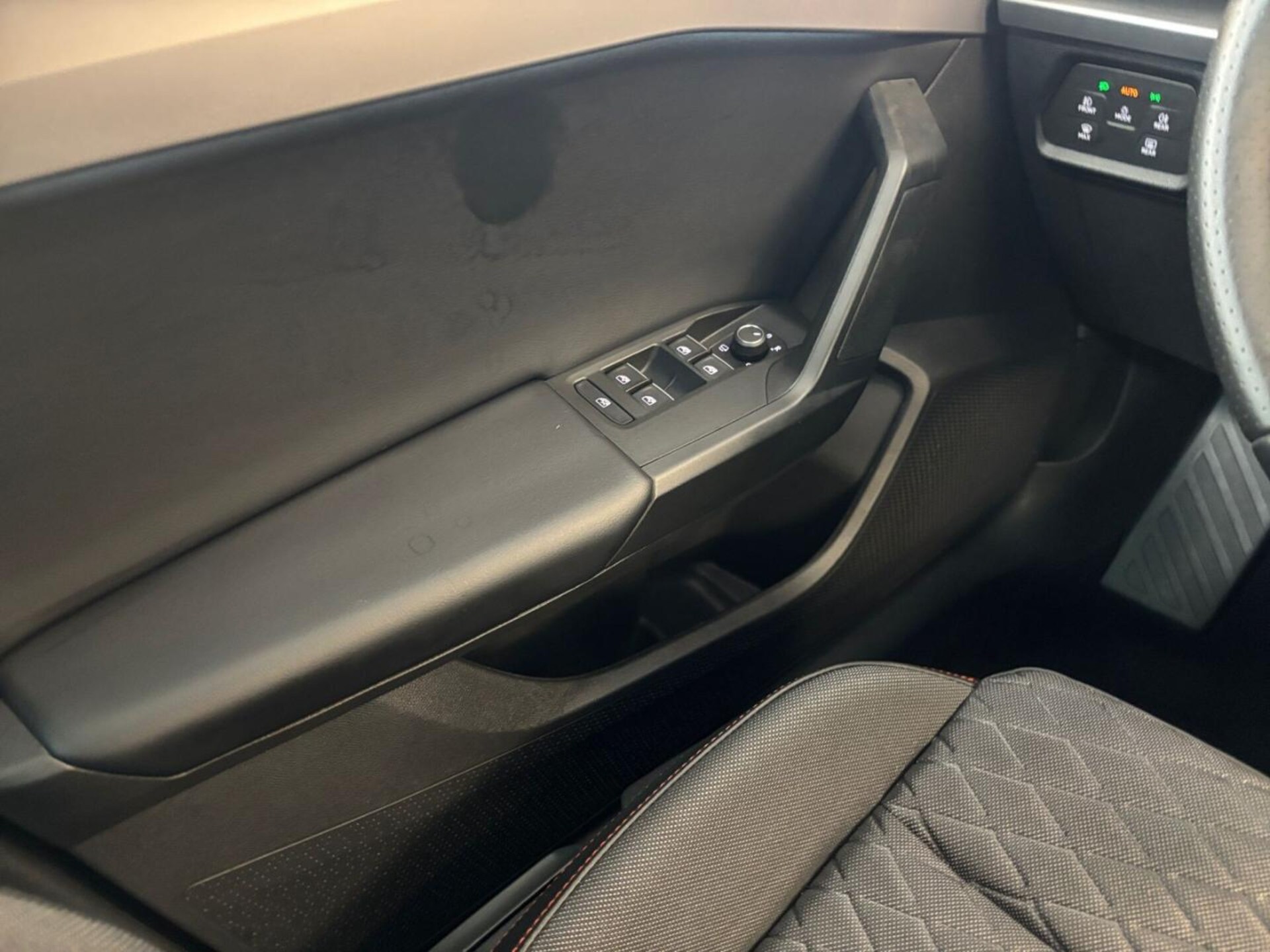 SEAT Leon Sportstourer FR