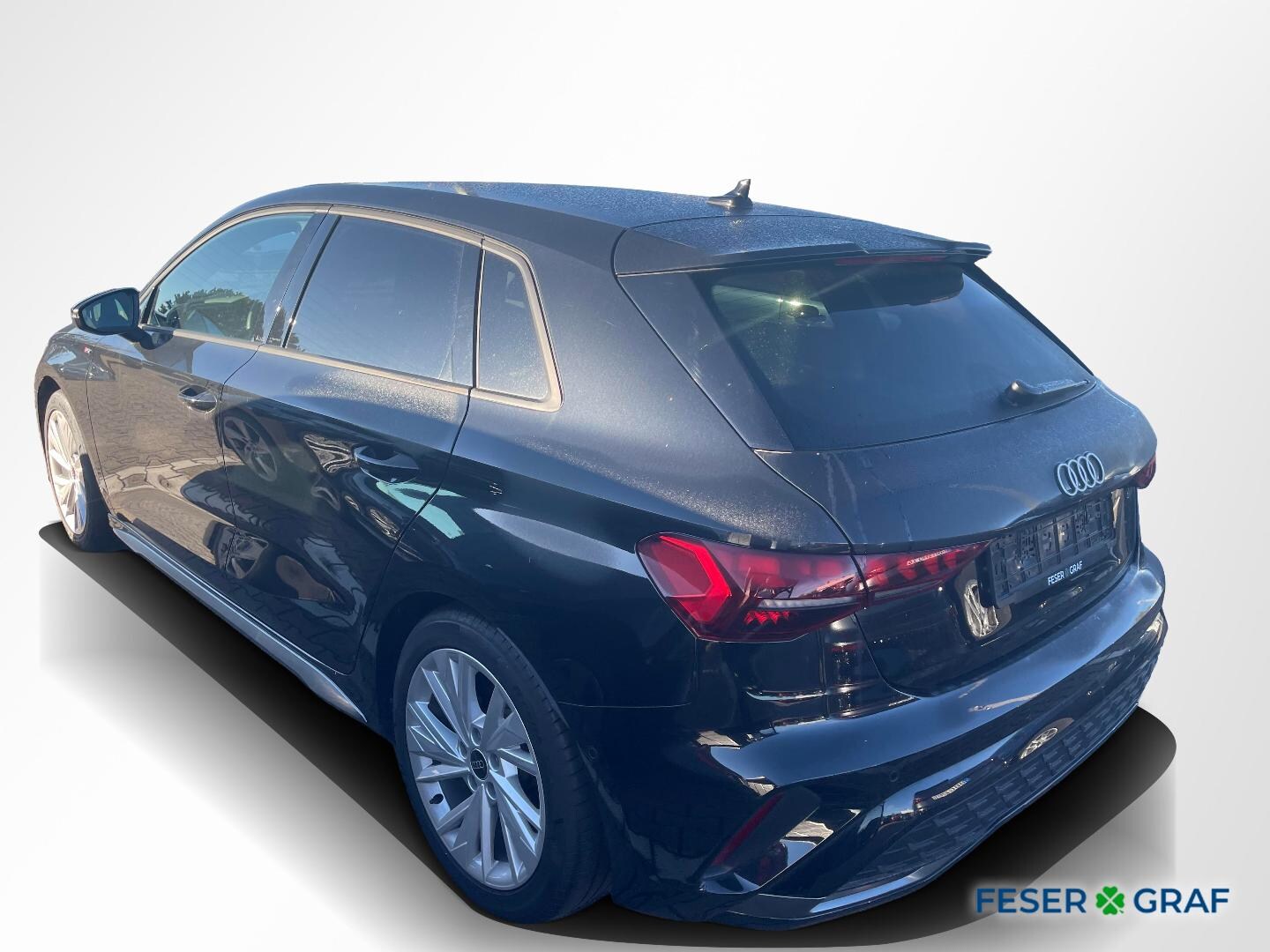 Bild über Audi A3 Sportback S line 35 TFSI S tronic - für weitere Informationen kontaktieren Sie den Audi Partner