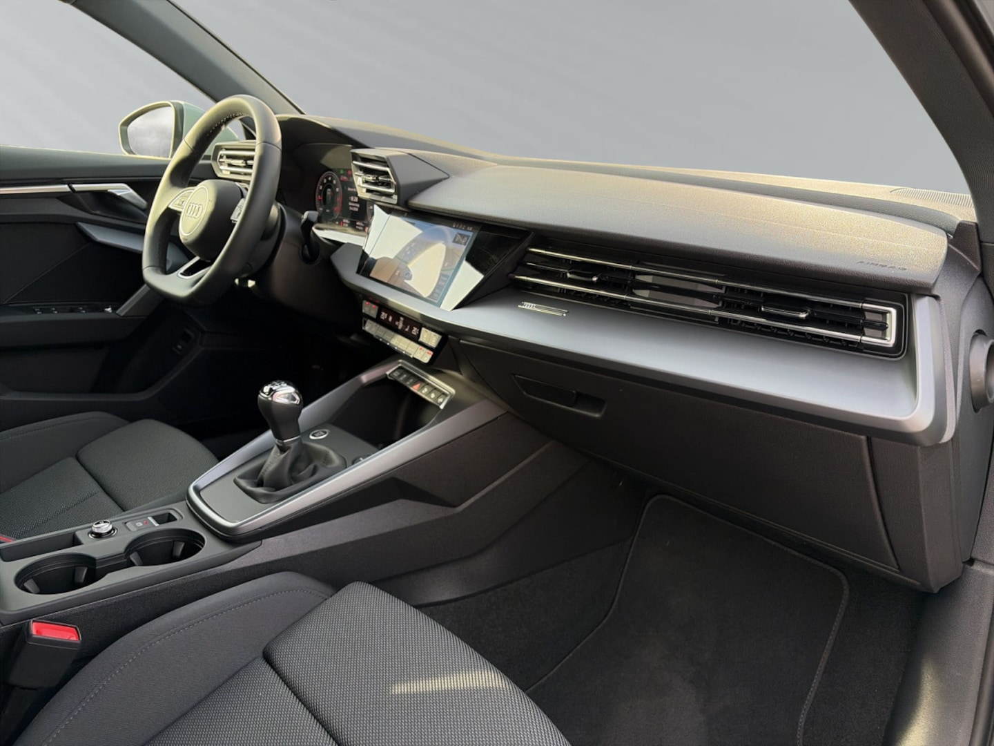 Bild über Audi A3 Sportback 30 TFSI Schaltgetriebe - für weitere Informationen kontaktieren Sie den Audi Partner