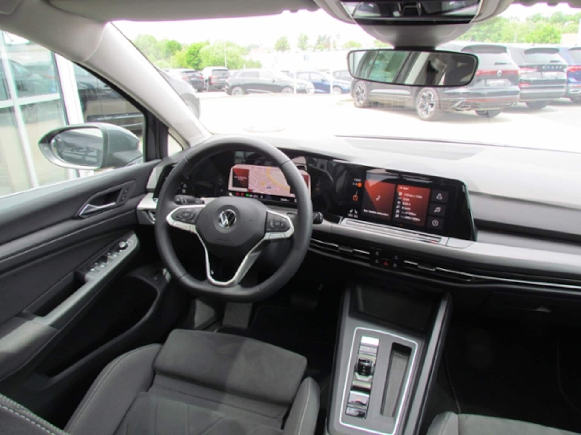 Volkswagen Golf Style