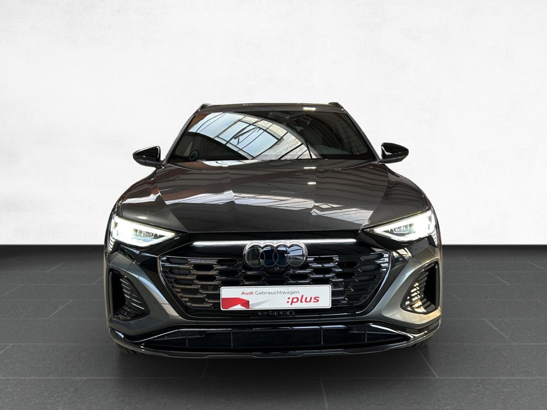 Audi Q8 Sportback e-tron S line