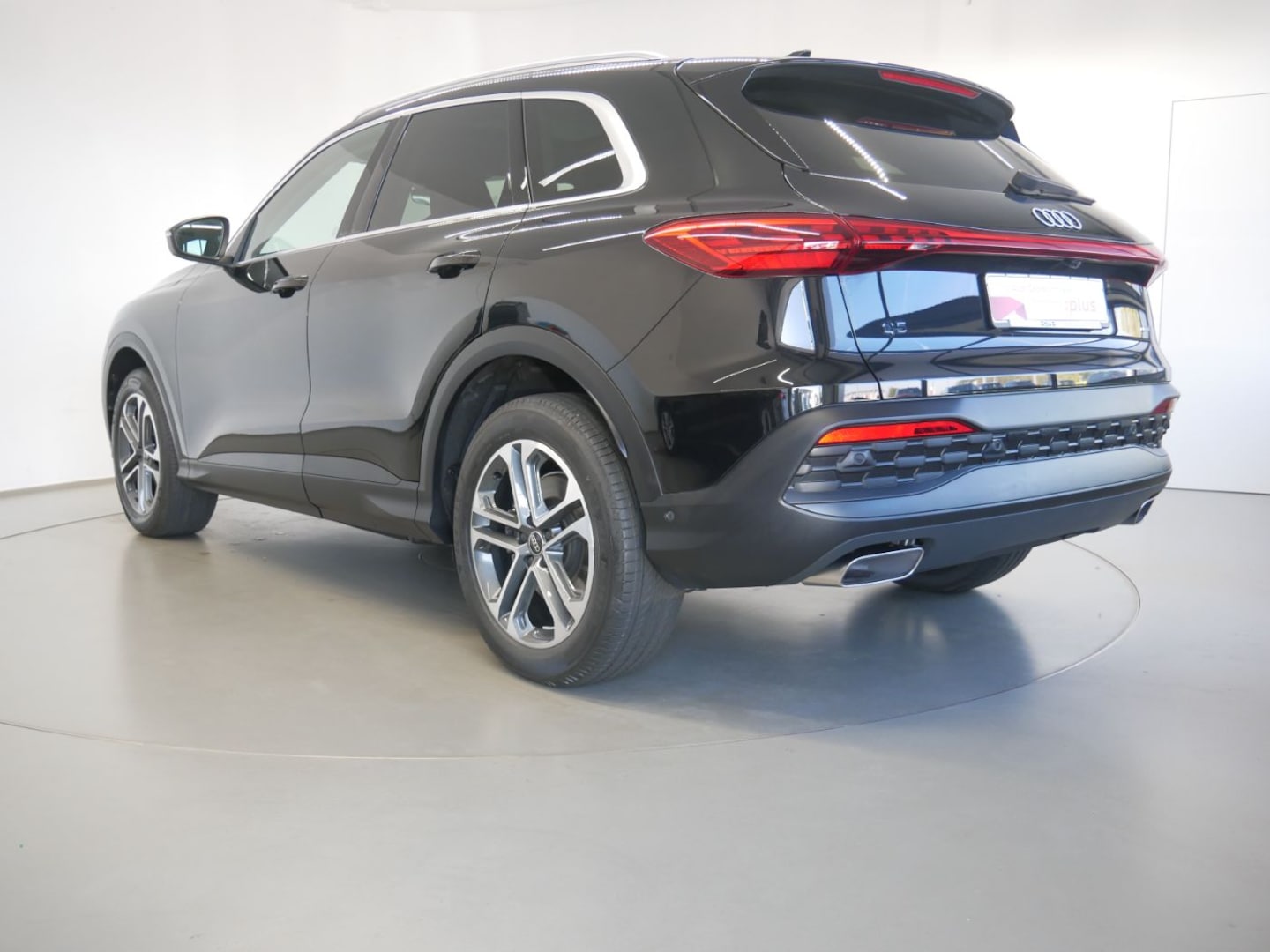 Bild über Audi Q5 SUV TFSI quattro 150 kW S tronic - für weitere Informationen kontaktieren Sie den Audi Partner