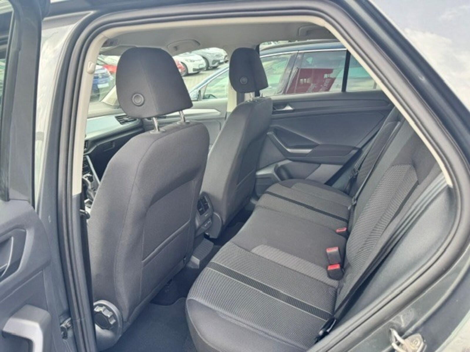 Volkswagen T-Roc – Bild 9