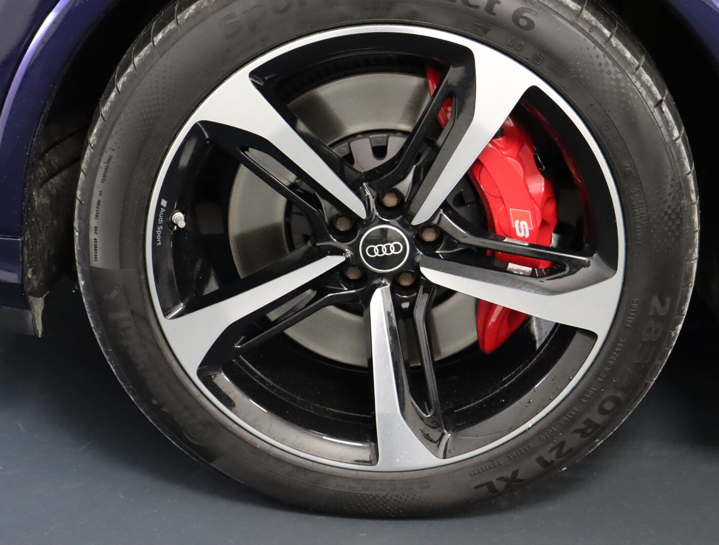 Image about Audi SQ7 TDI quattro tiptronic