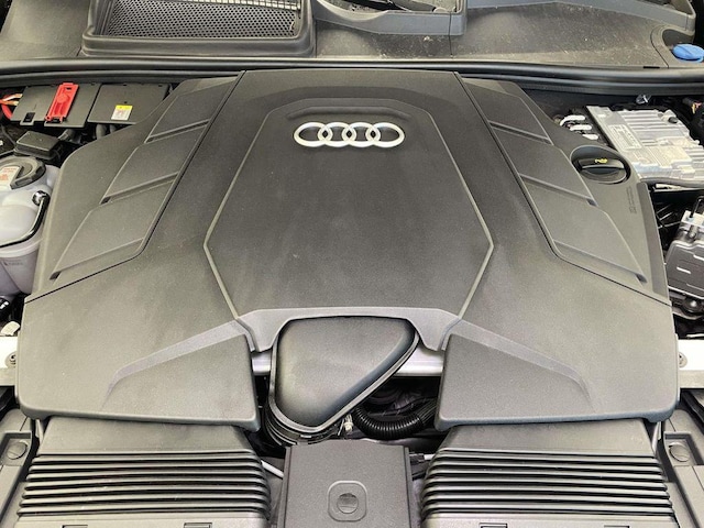 2025 Audi Q8 Premium - Photo 24