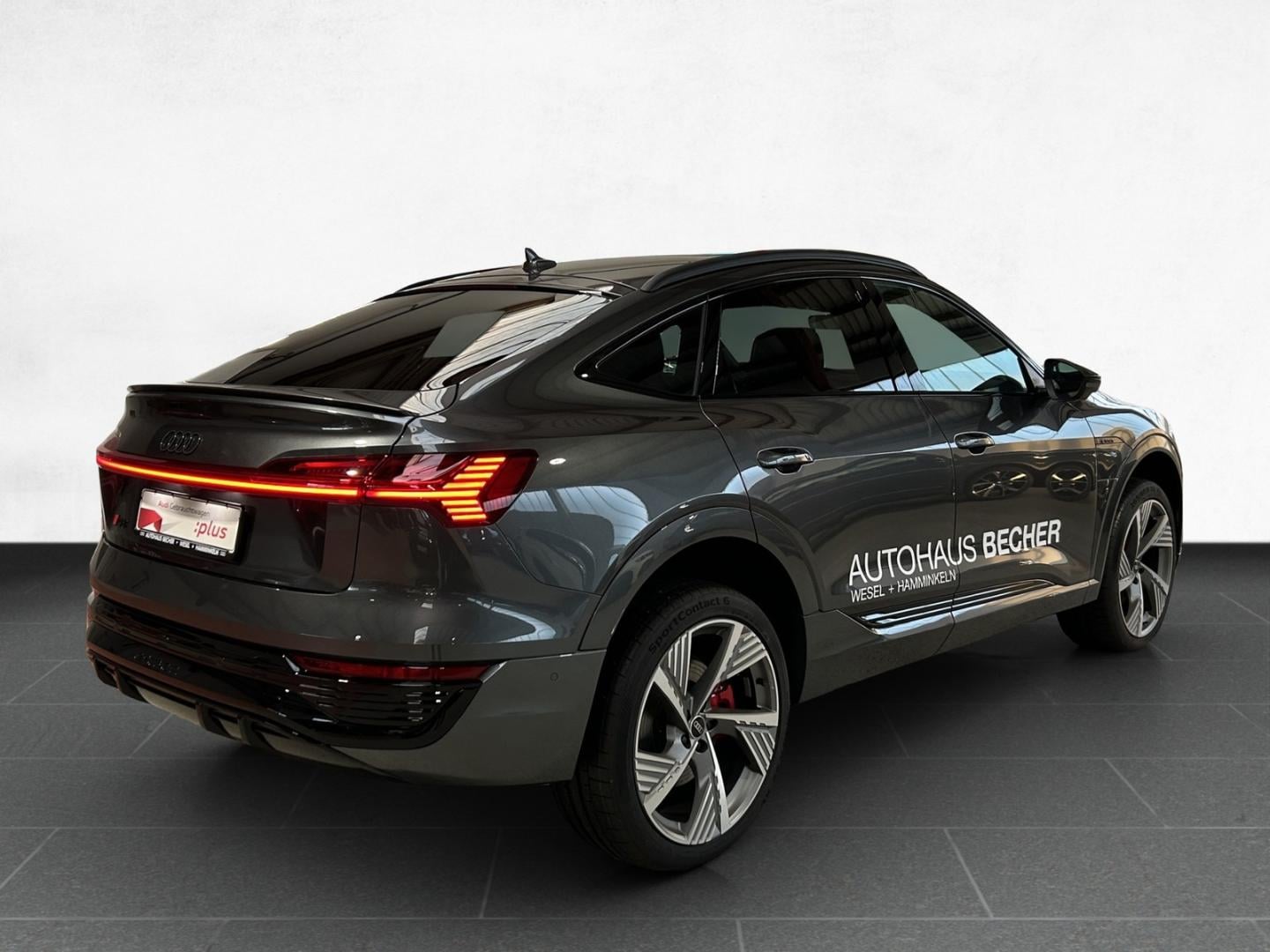 Bild über Audi Q8 Sportback e-tron S line 50 e-tron quattro - für weitere Informationen kontaktieren Sie den Audi Partner