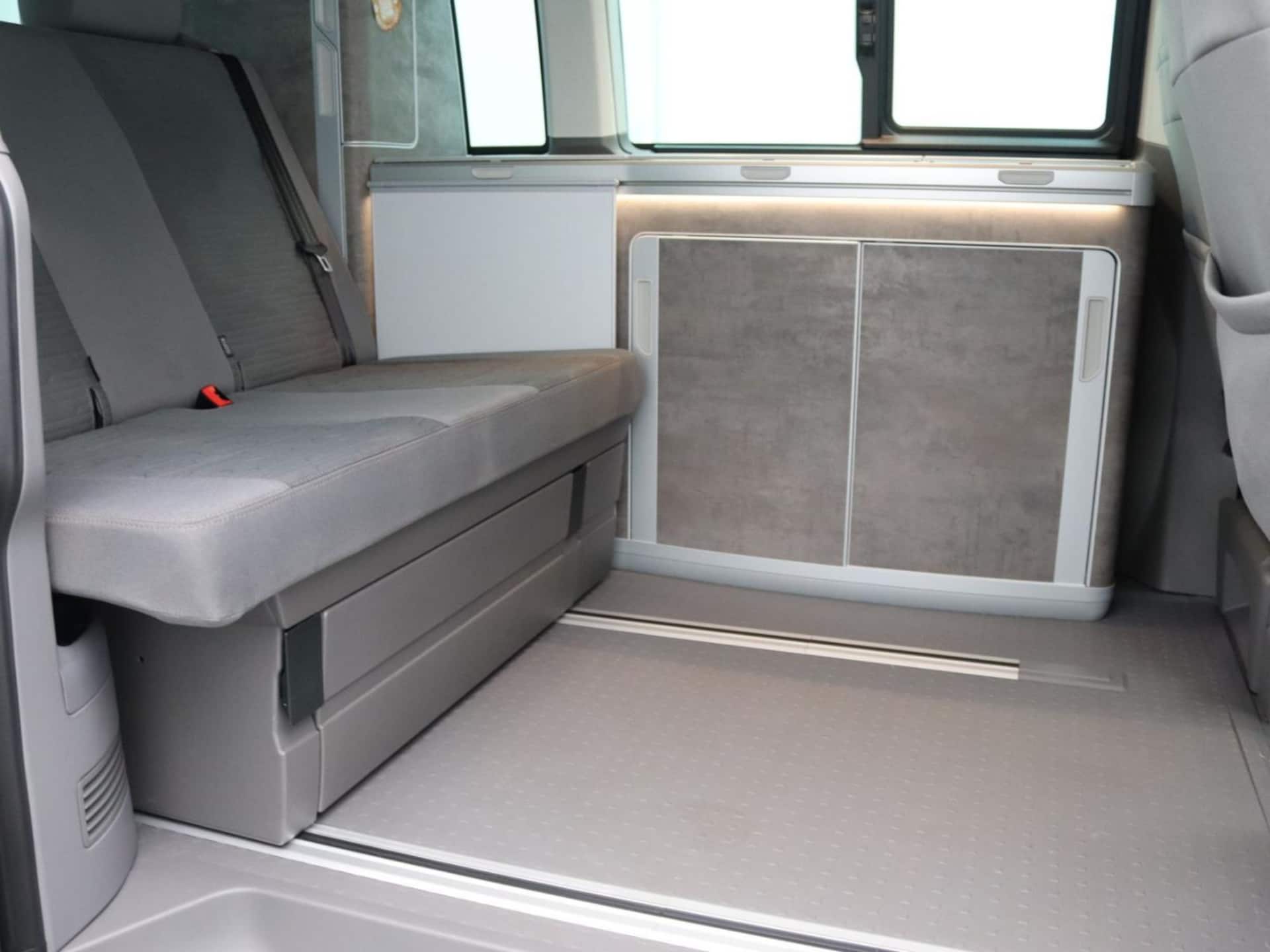 Volkswagen T6.1 California Ocean