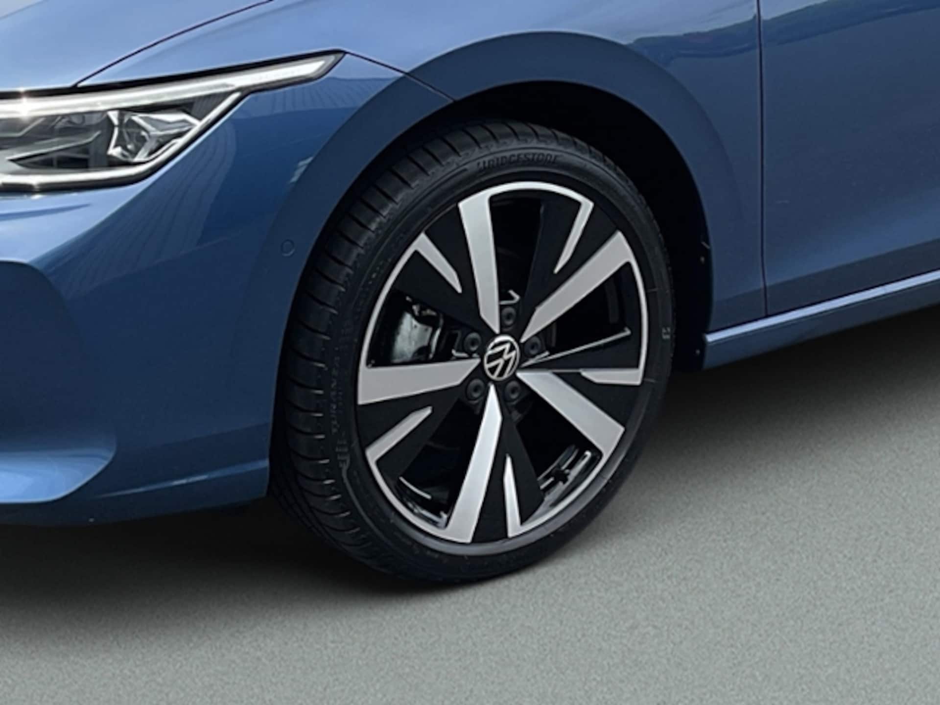 Volkswagen Golf Style
