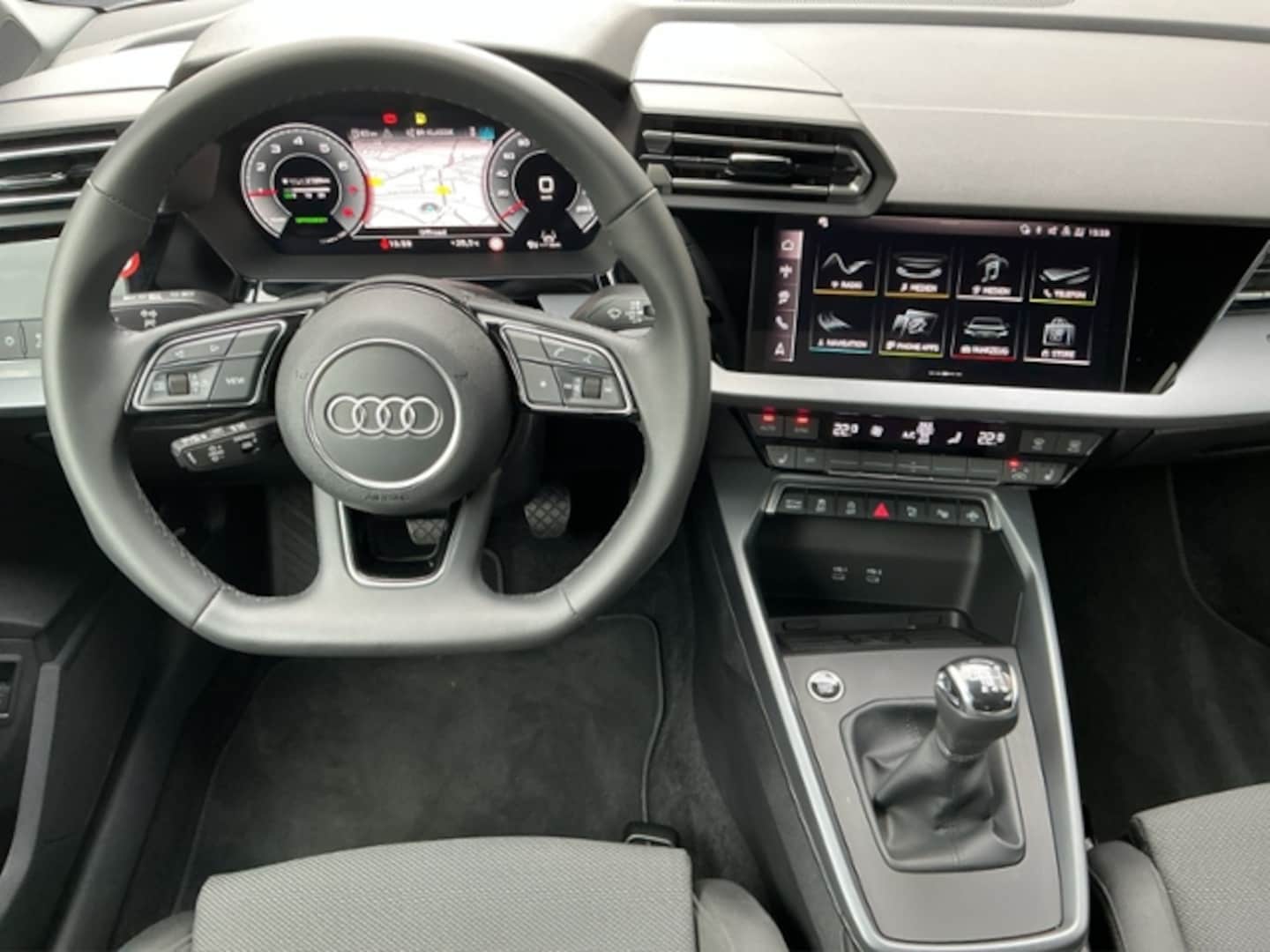 Bild über Audi A3 Limousine TFSI Schaltgetriebe - für weitere Informationen kontaktieren Sie den Audi Partner