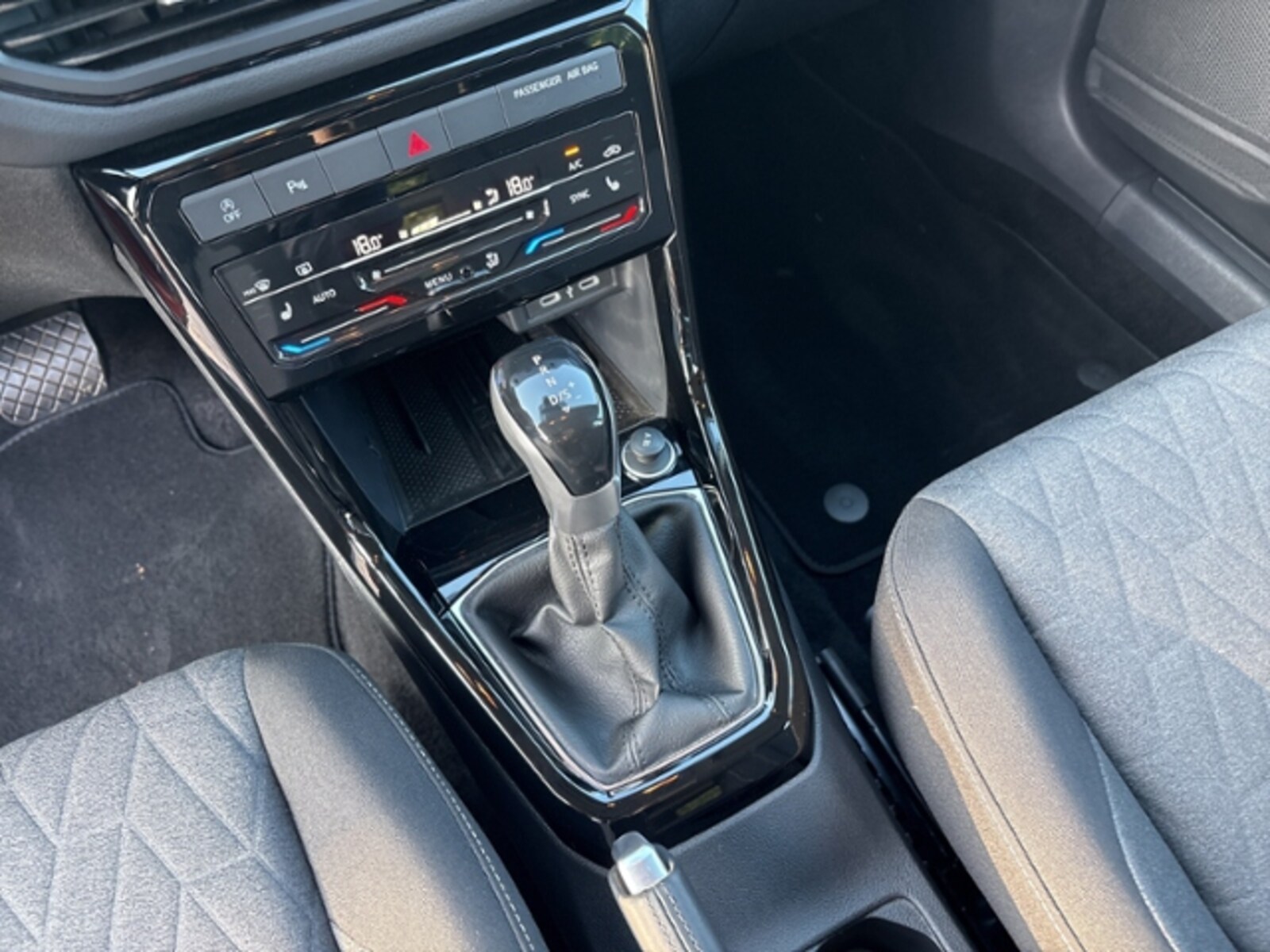 Volkswagen T-Cross – Bild 10