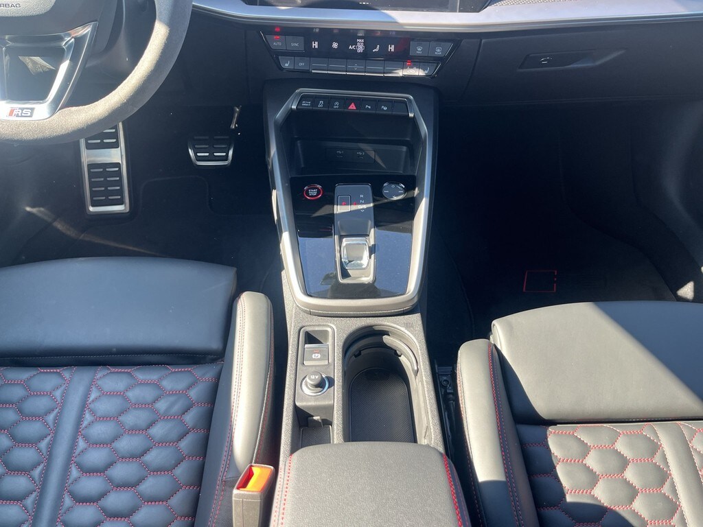 Image about Audi RS 3 Limousine TFSI quattro S tronic