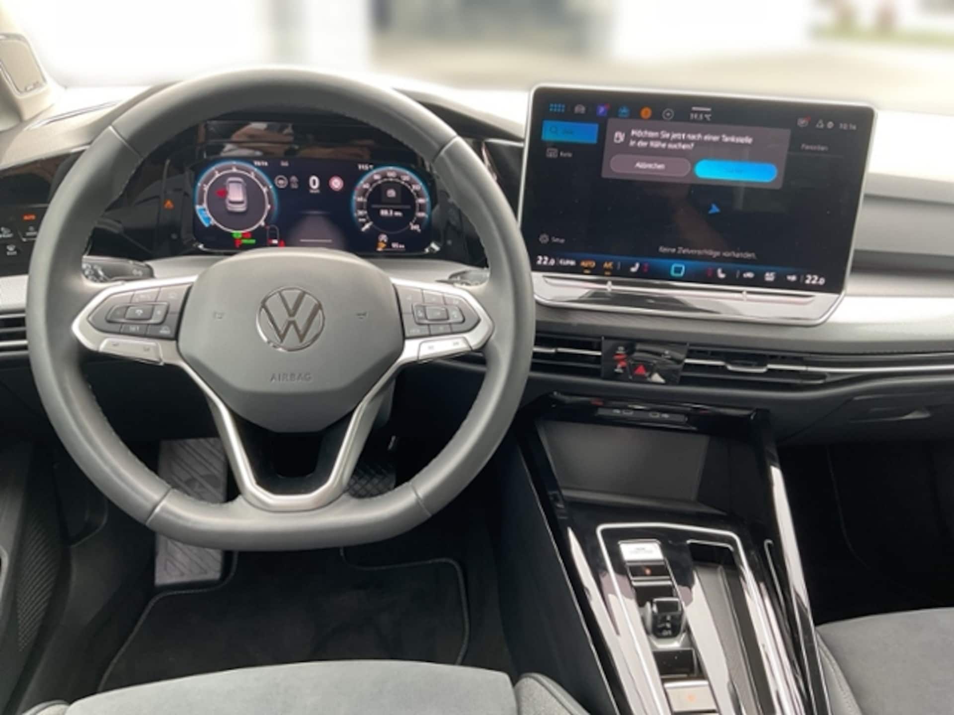 Volkswagen Golf Style