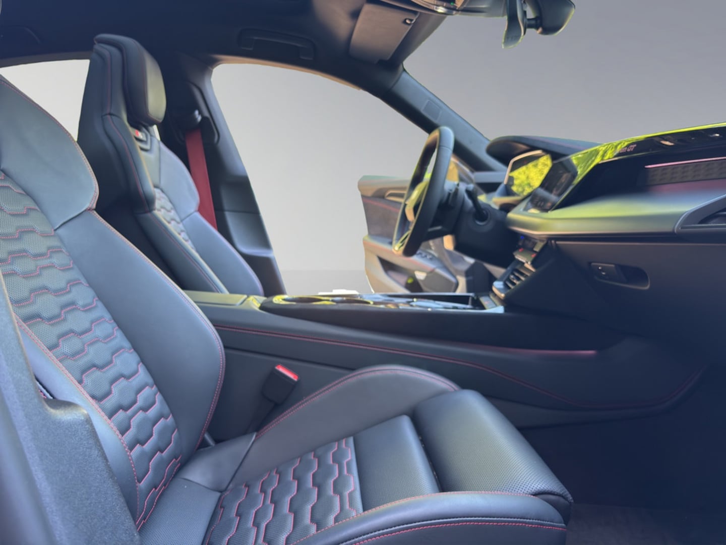 Bild über Audi RS e-tron GT e-tron quattro performance 620 kW - für weitere Informationen kontaktieren Sie den Audi Partner