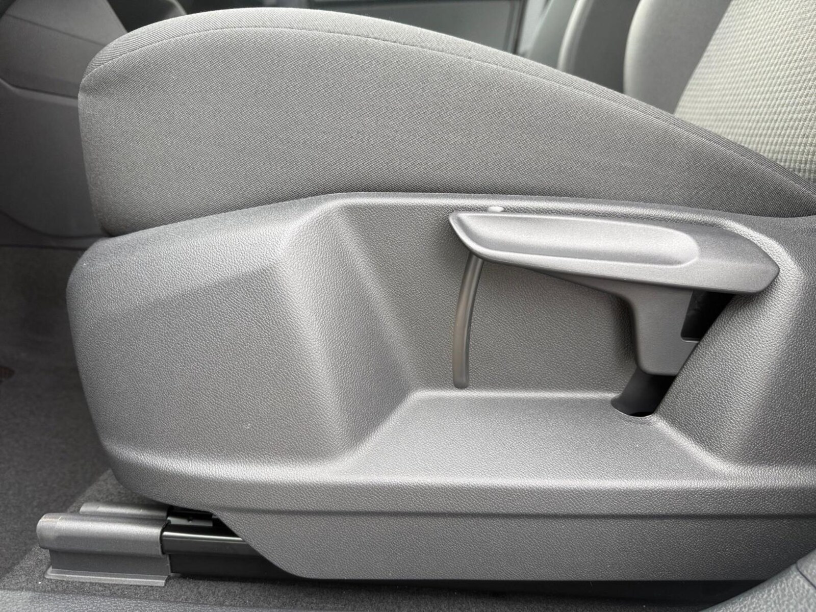 Volkswagen Caddy Maxi Cargo – Bild 10