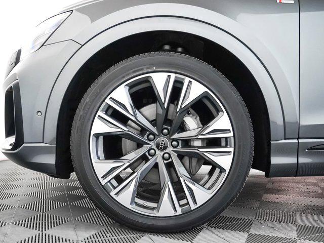 2026 Audi Q8 Prestige - Photo 6