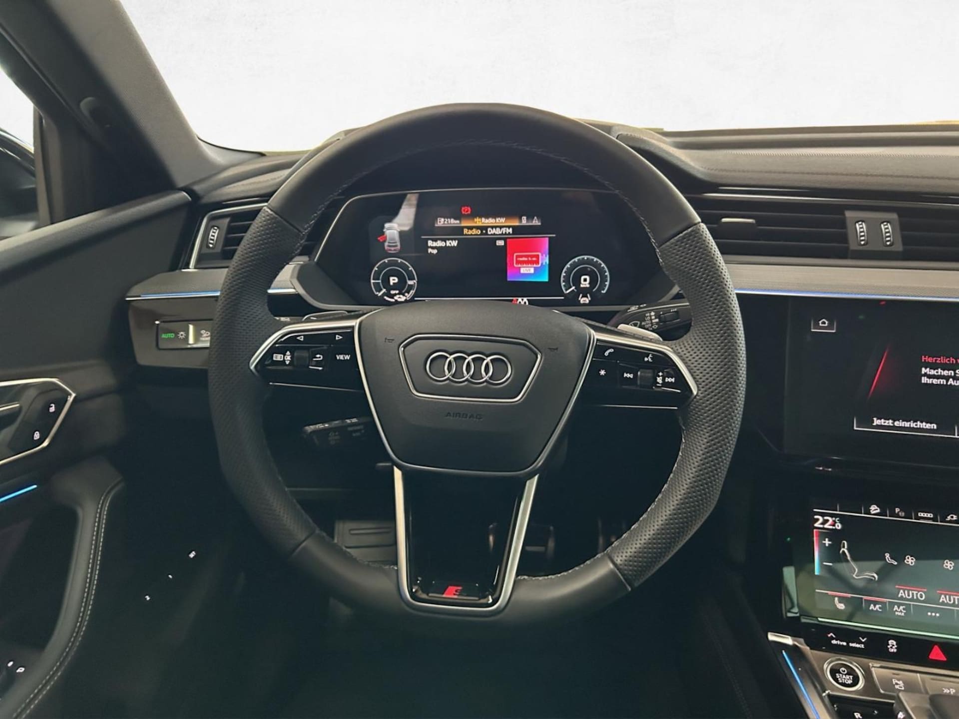 Audi Q8 Sportback e-tron S line
