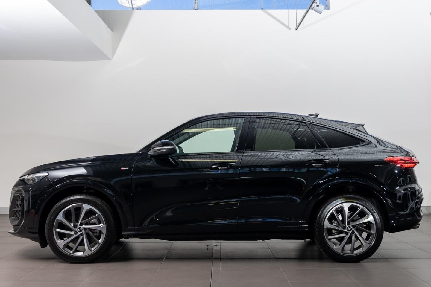 Image about Audi Q5 Sportback TDI quattro 150 kW sport