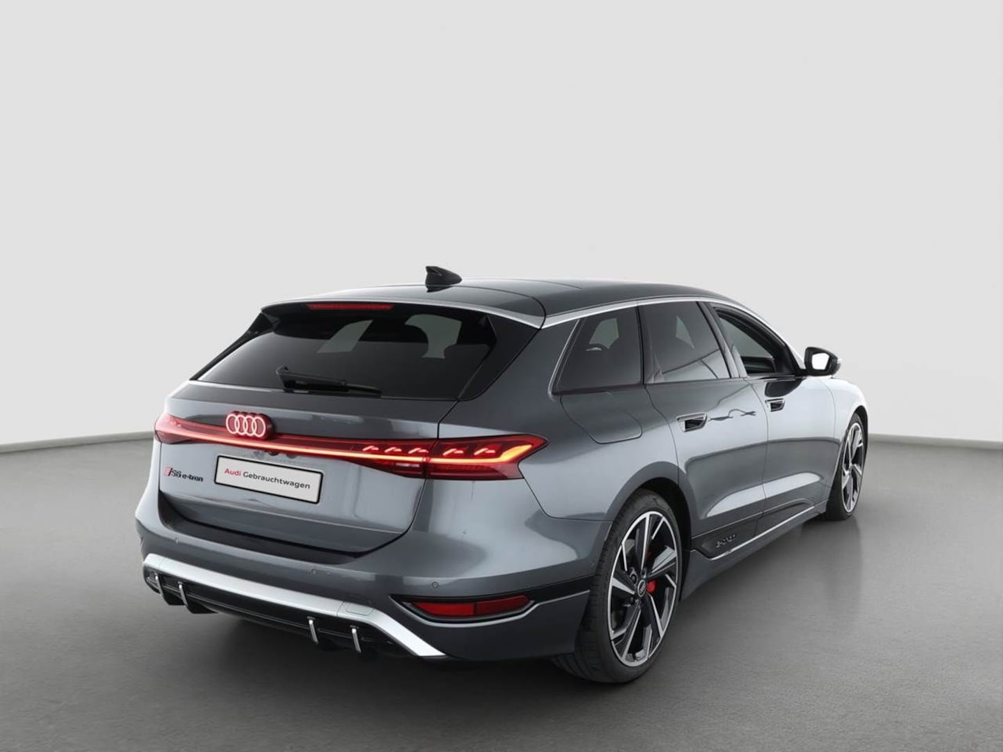 Bild über Audi S6 Avant e-tron e-tron quattro 370 kW - für weitere Informationen kontaktieren Sie den Audi Partner
