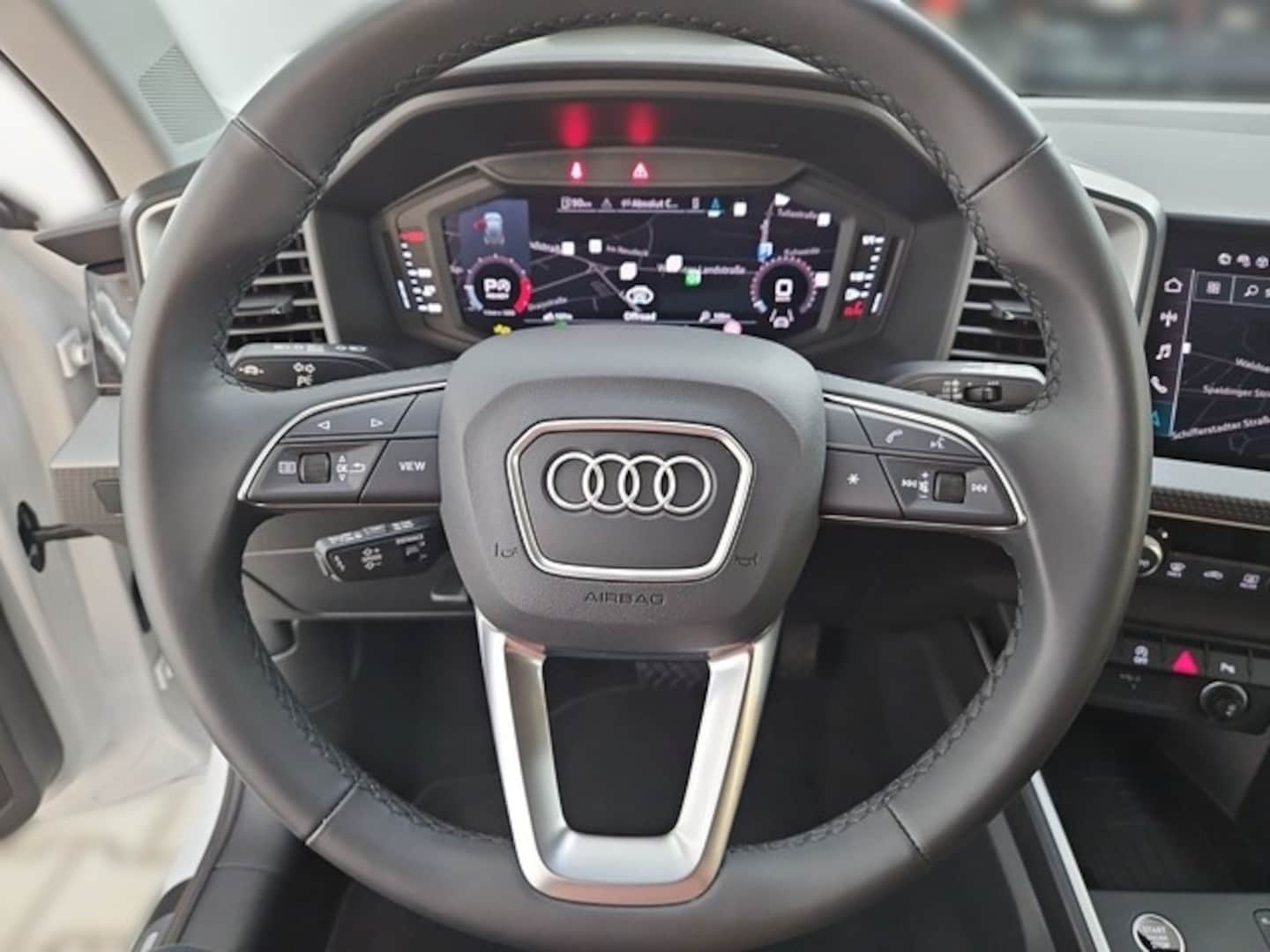 Bild über Audi A1 Sportback S line 25 TFSI S tronic - für weitere Informationen kontaktieren Sie den Audi Partner