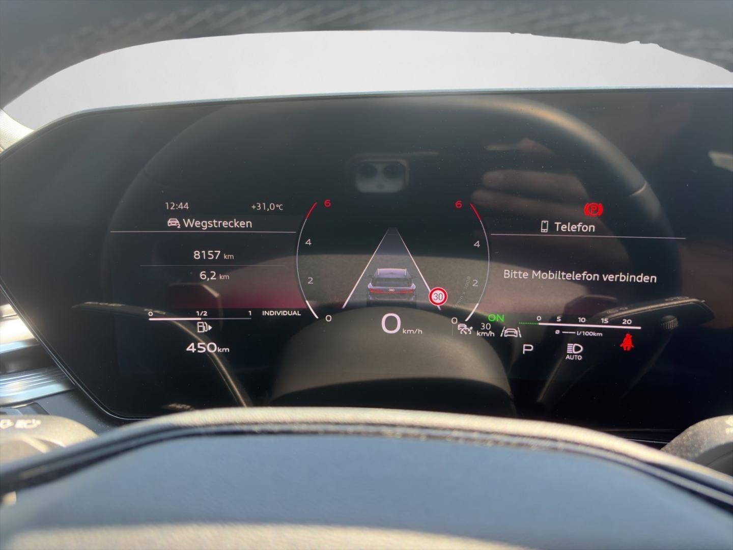 Bild über Audi A6 Avant TDI 150 kW S tronic - für weitere Informationen kontaktieren Sie den Audi Partner