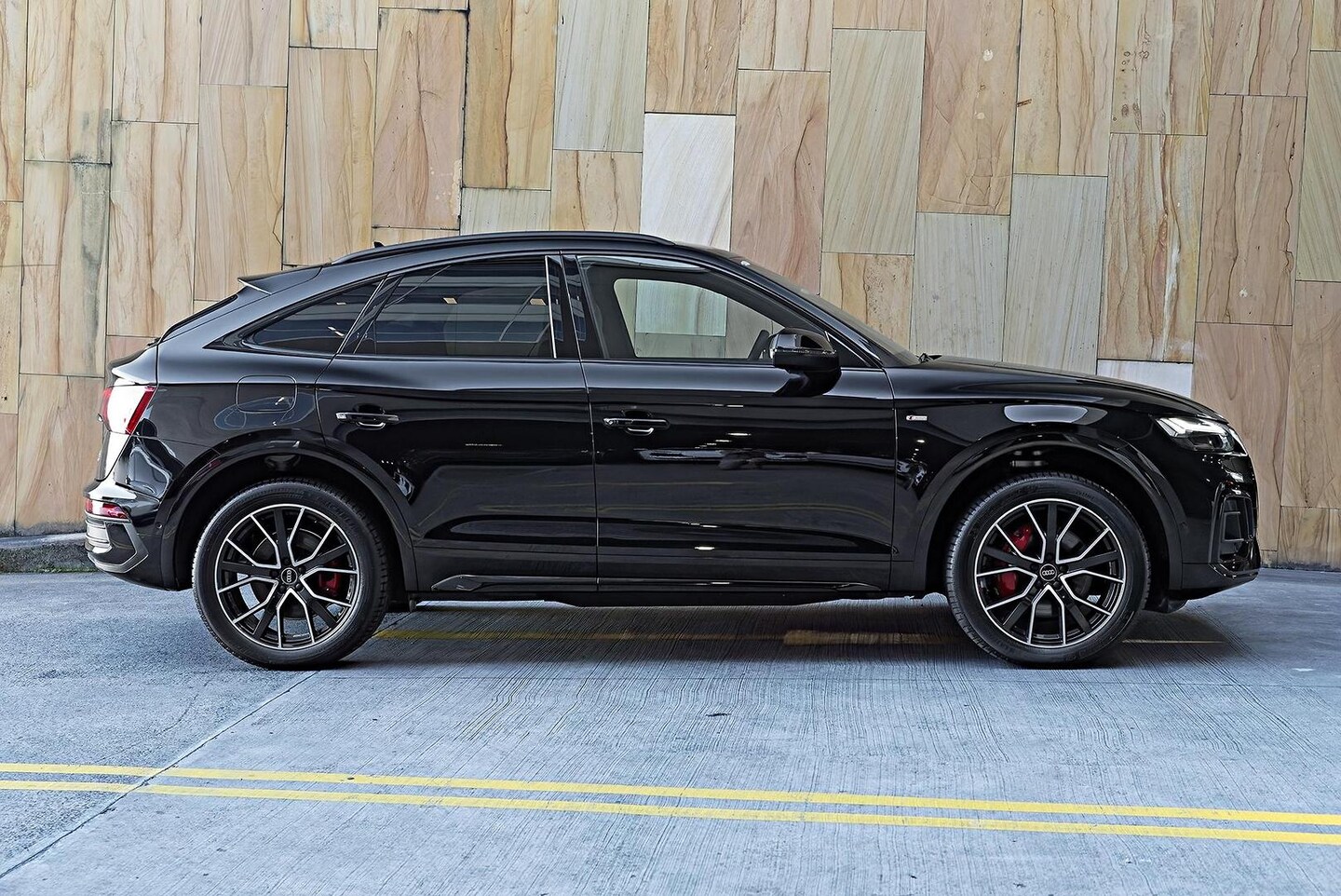 Image about Audi Q5 Sportback TFSI e 55 TFSI e quattro S tronic