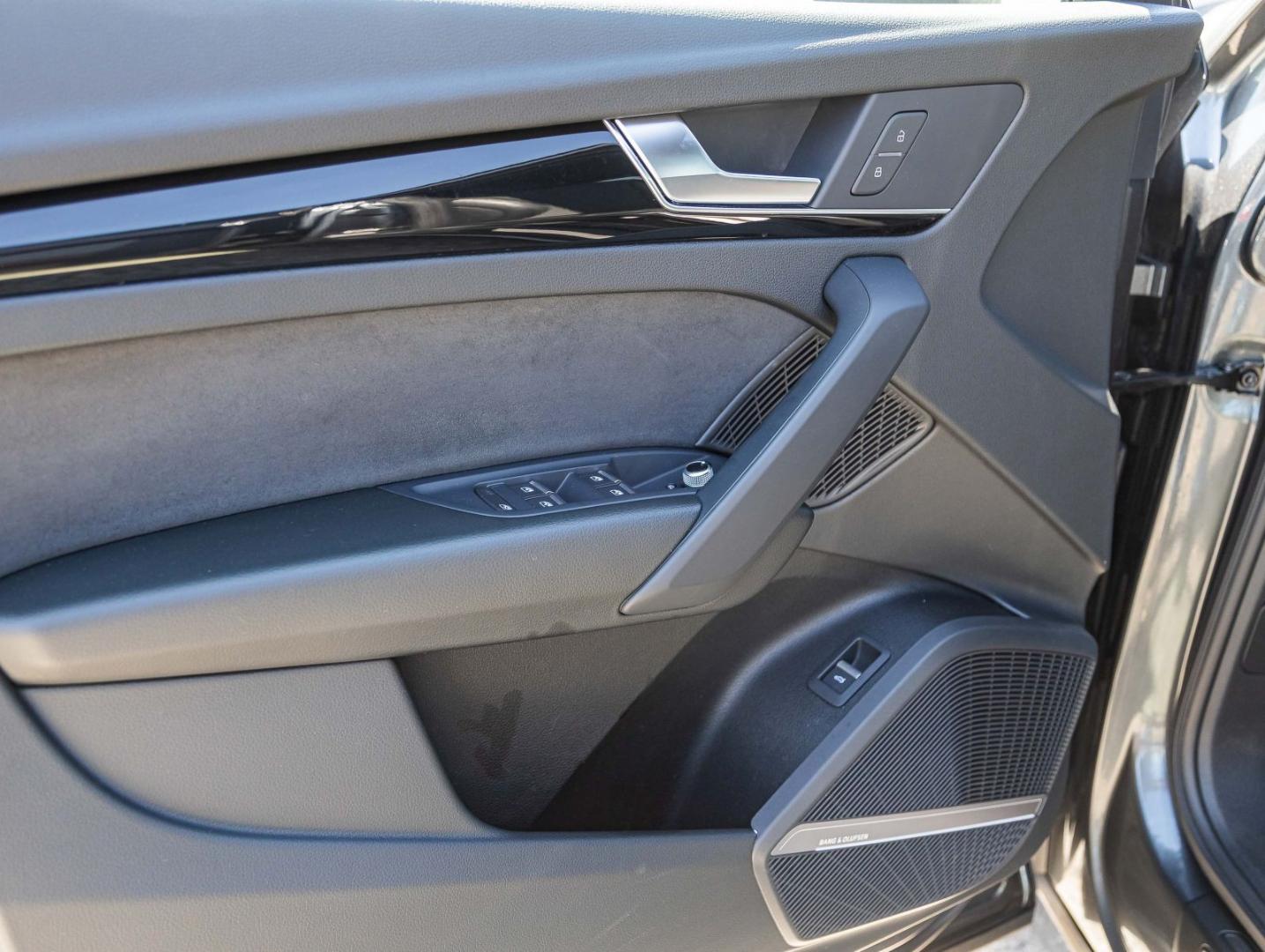 Image about Audi SQ5 Sportback TDI tiptronic
