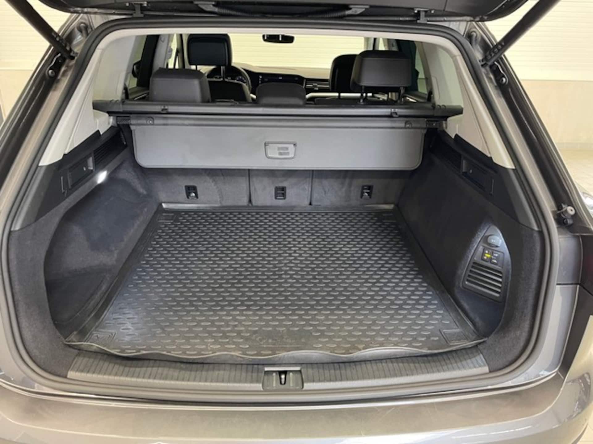 Volkswagen Touareg Basis-Modell