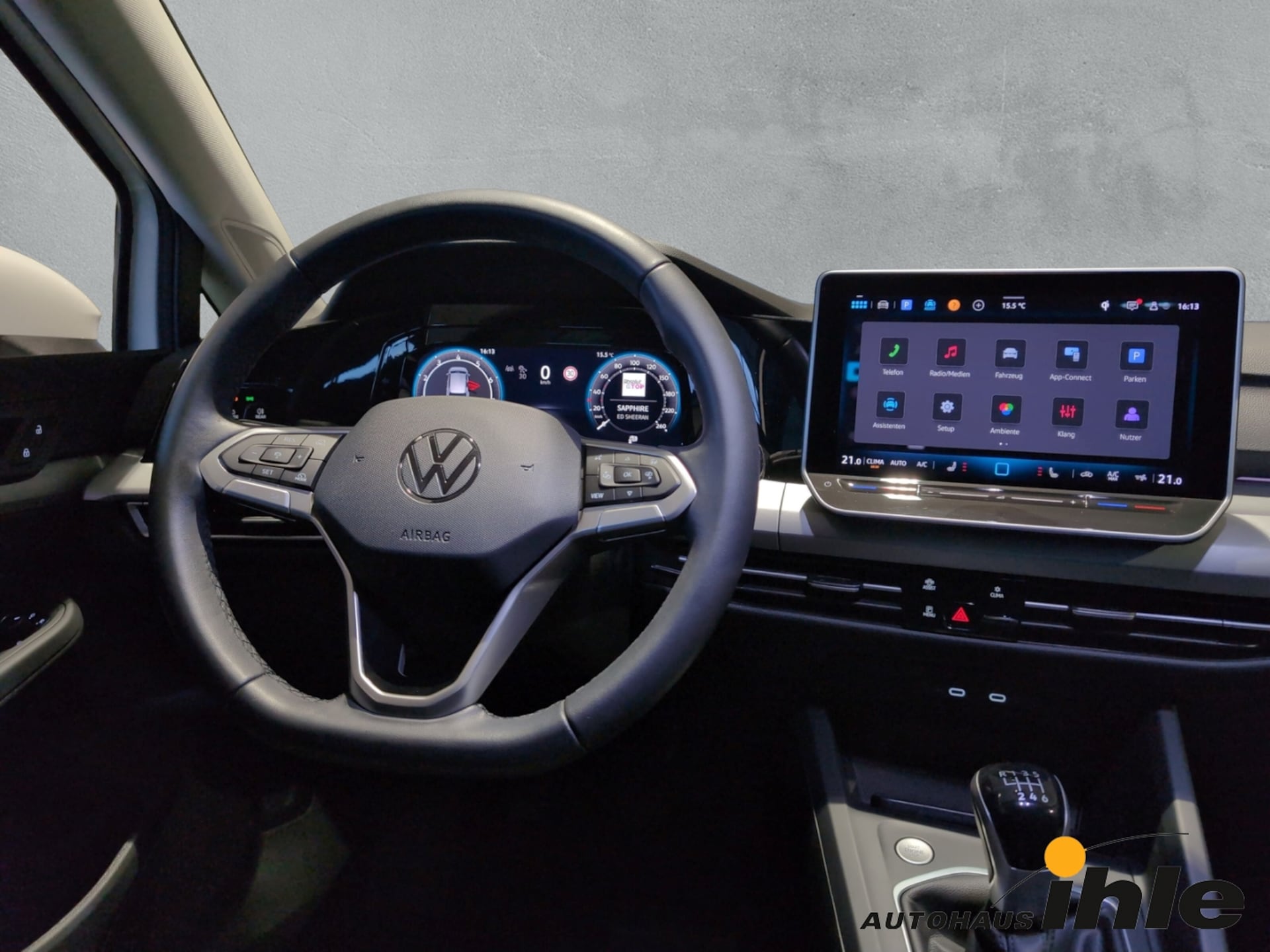 Volkswagen Golf Life
